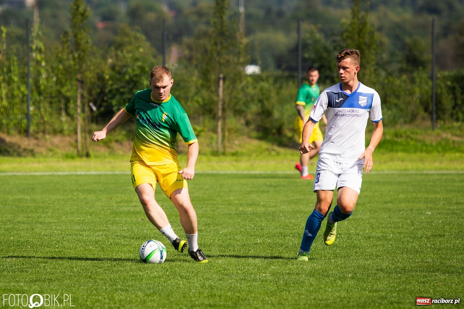 Zdjęcie w galerii na portalu naszraciborz.pl: Sparingowa masakra piłą nożną przy Srebrnej [FOTO] wiadomości z regionu