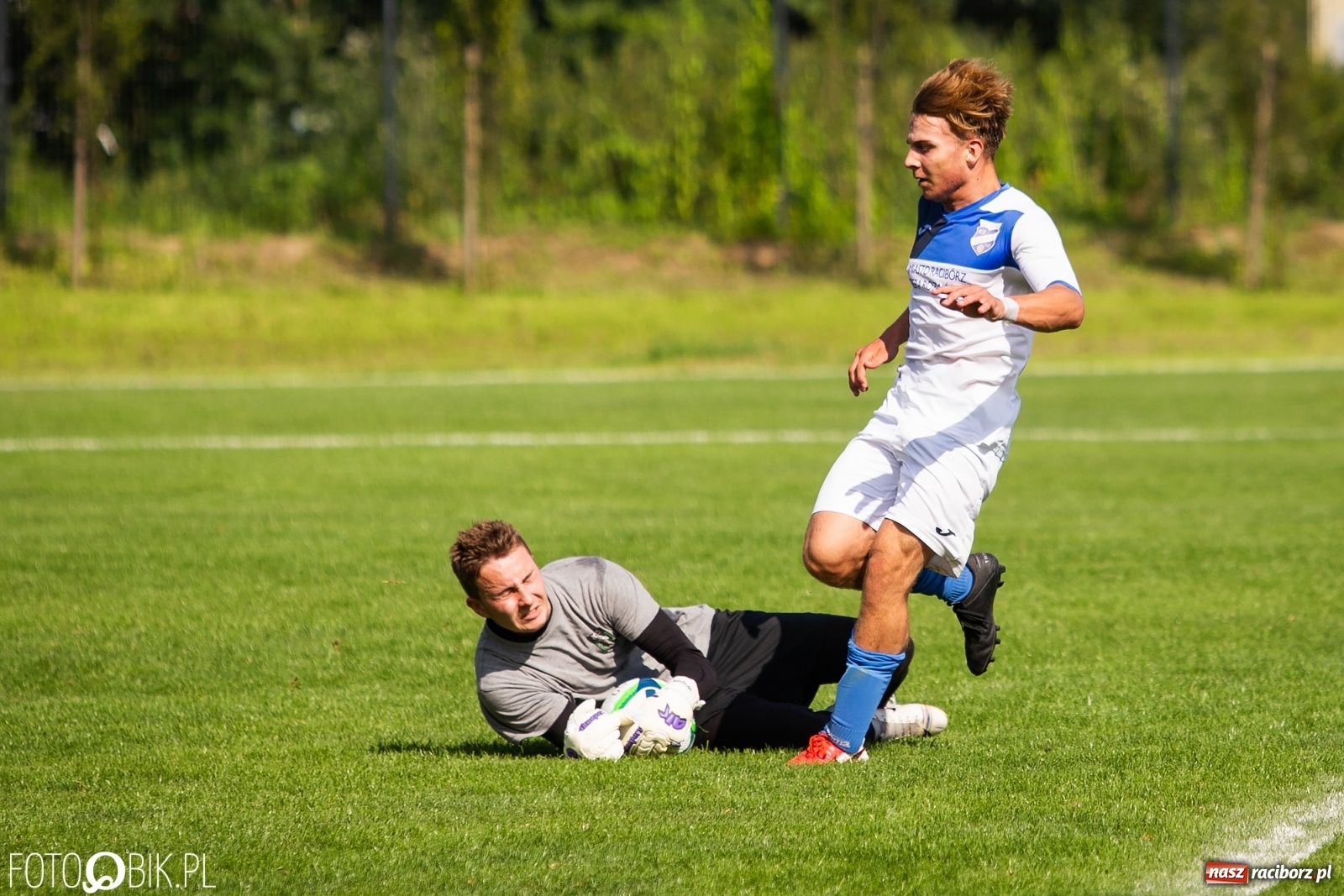 Zdjęcie w galerii na portalu naszraciborz.pl: Sparingowa masakra piłą nożną przy Srebrnej [FOTO] wiadomości z regionu