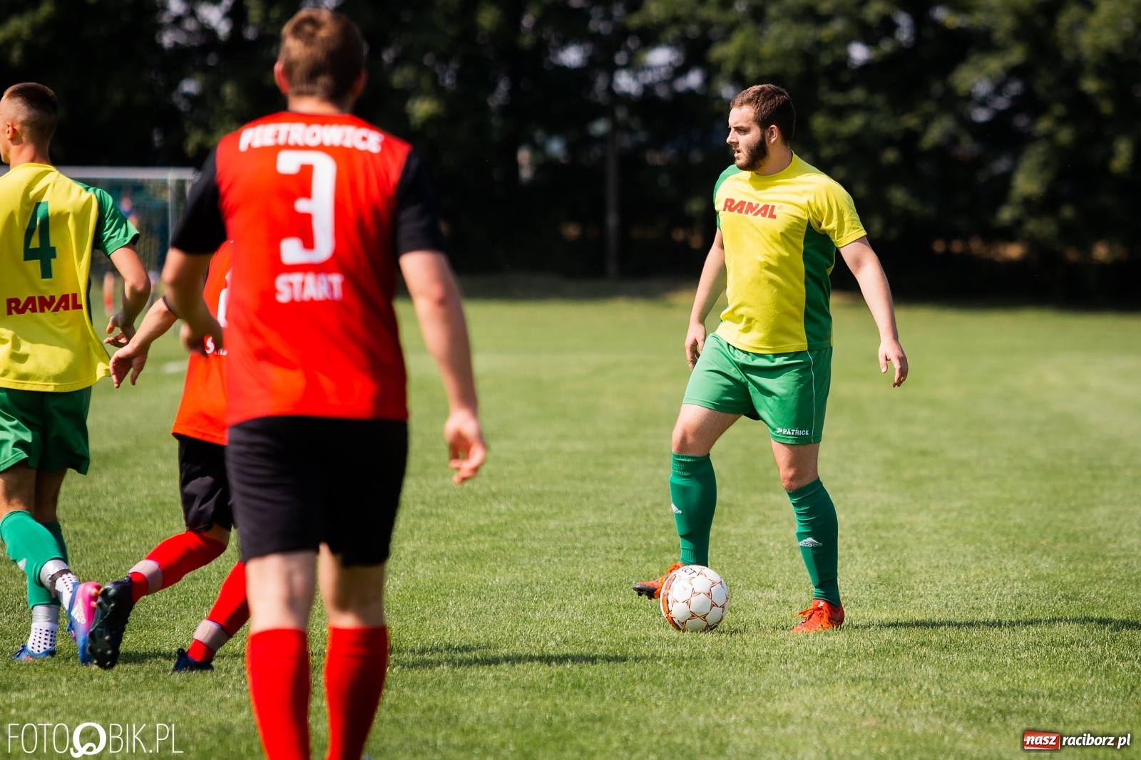Zdjęcie w galerii na portalu naszraciborz.pl: Dobra sparingowa passa Brzezia przerwana. Lepszy pietrowicki Start [FOTO] wiadomości z regionu