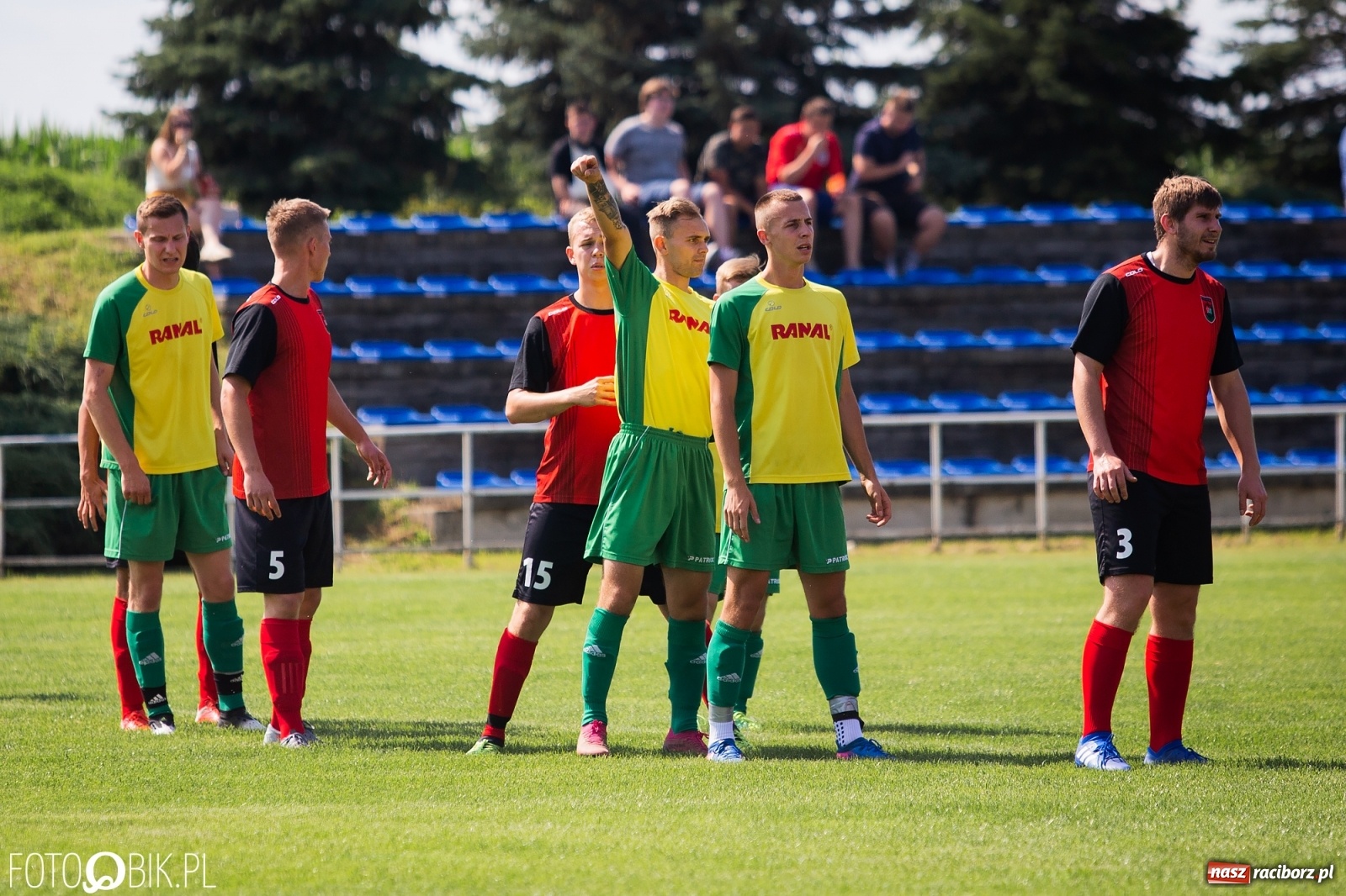 Zdjęcie w galerii na portalu naszraciborz.pl: Dobra sparingowa passa Brzezia przerwana. Lepszy pietrowicki Start [FOTO] wiadomości z regionu