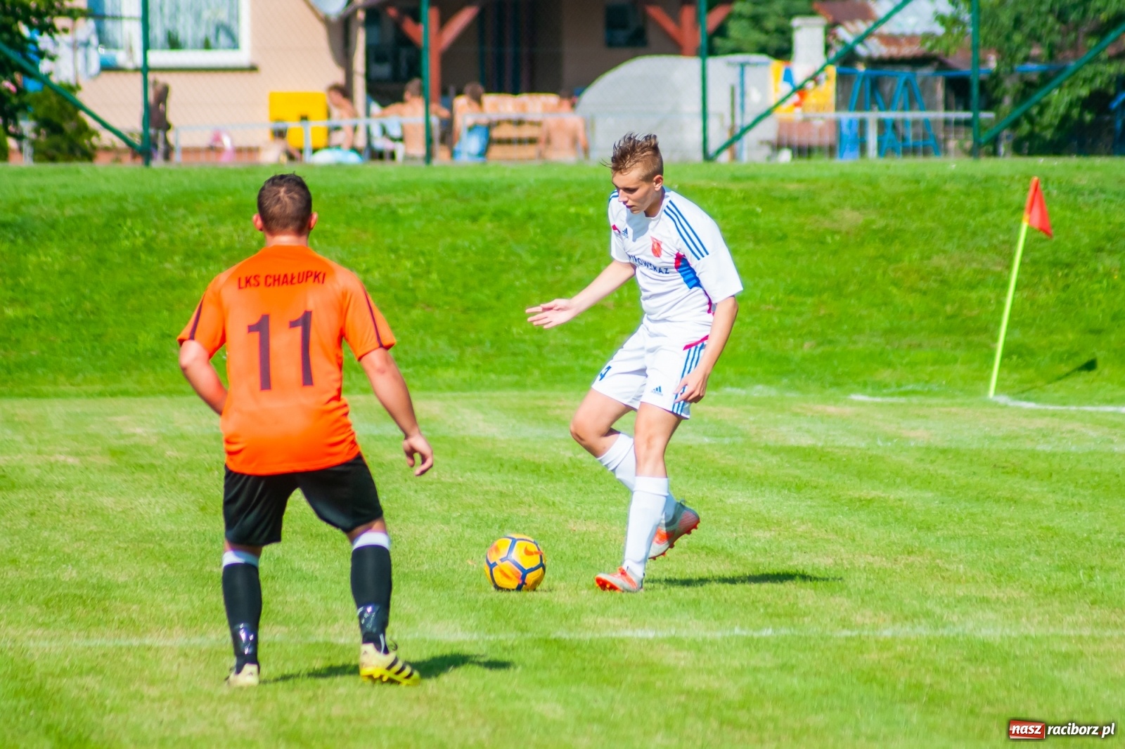 Zdjęcie w galerii na portalu naszraciborz.pl: Kadrowa katastrofa w Chałupkach. Rezerwy Krzanowic górą [FOTO] wiadomości z regionu