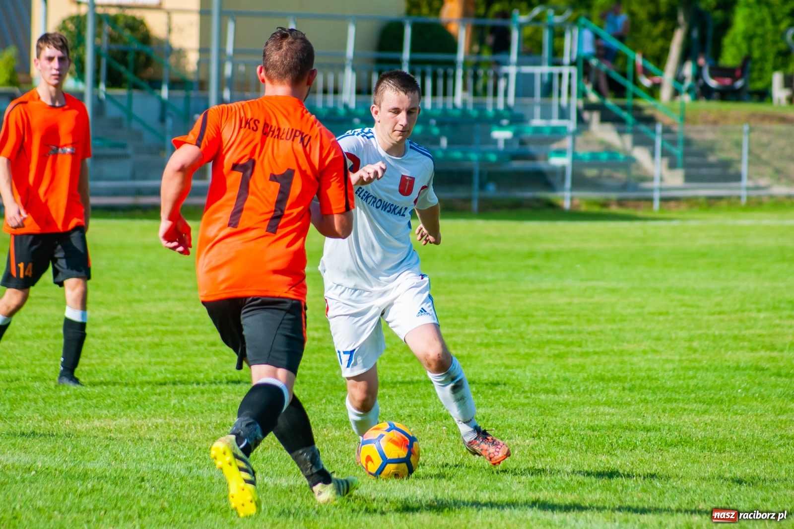 Zdjęcie w galerii na portalu naszraciborz.pl: Kadrowa katastrofa w Chałupkach. Rezerwy Krzanowic górą [FOTO] wiadomości z regionu