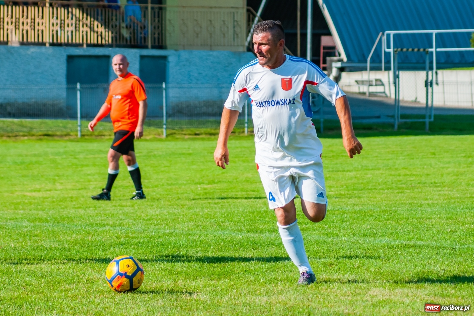 Zdjęcie w galerii na portalu naszraciborz.pl: Kadrowa katastrofa w Chałupkach. Rezerwy Krzanowic górą [FOTO] wiadomości z regionu