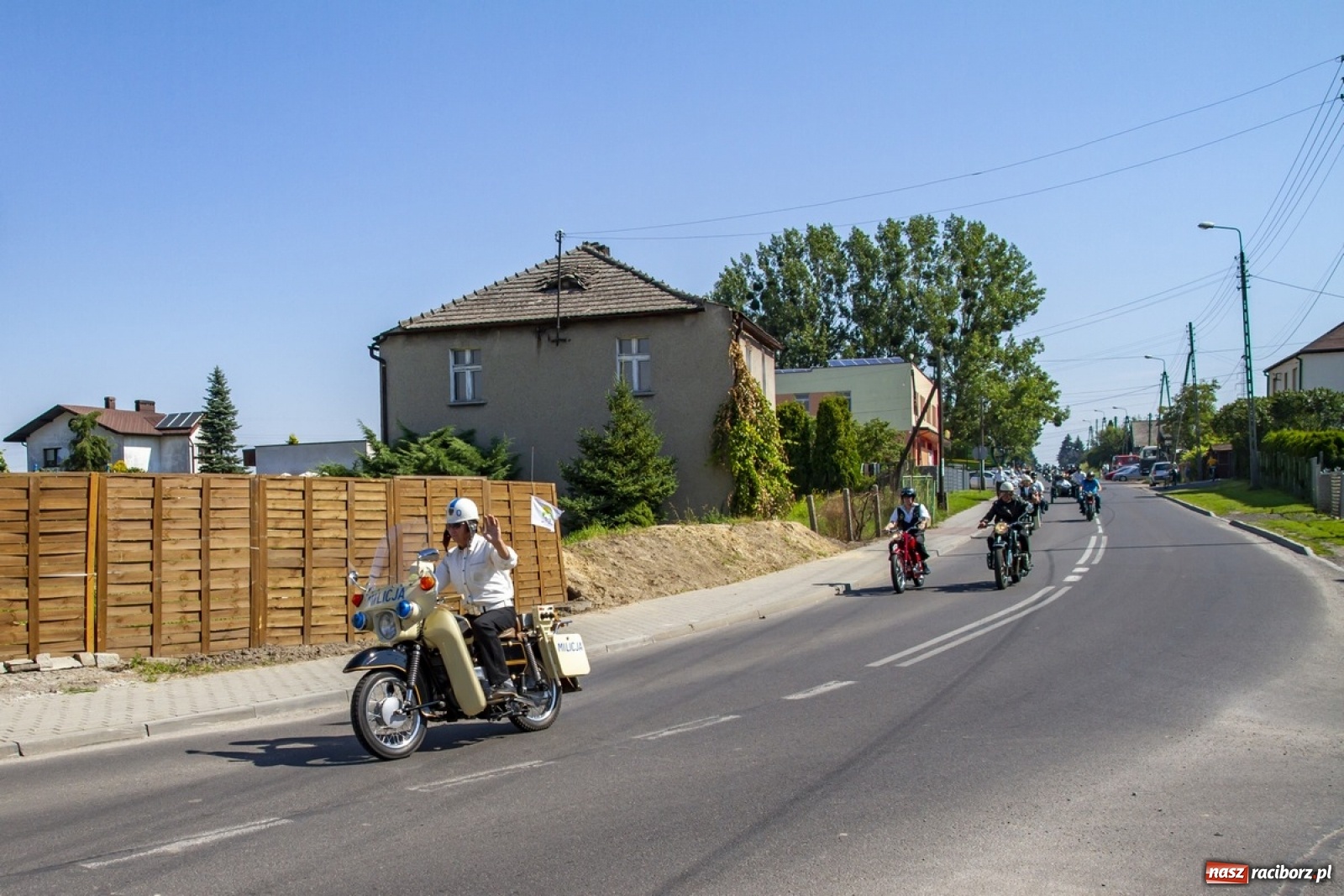Zdjęcie w galerii na portalu naszraciborz.pl: Parada motocyklistów na pogrzebieńskim odpuście św. Krzysztofa [FOTO] wiadomości z regionu