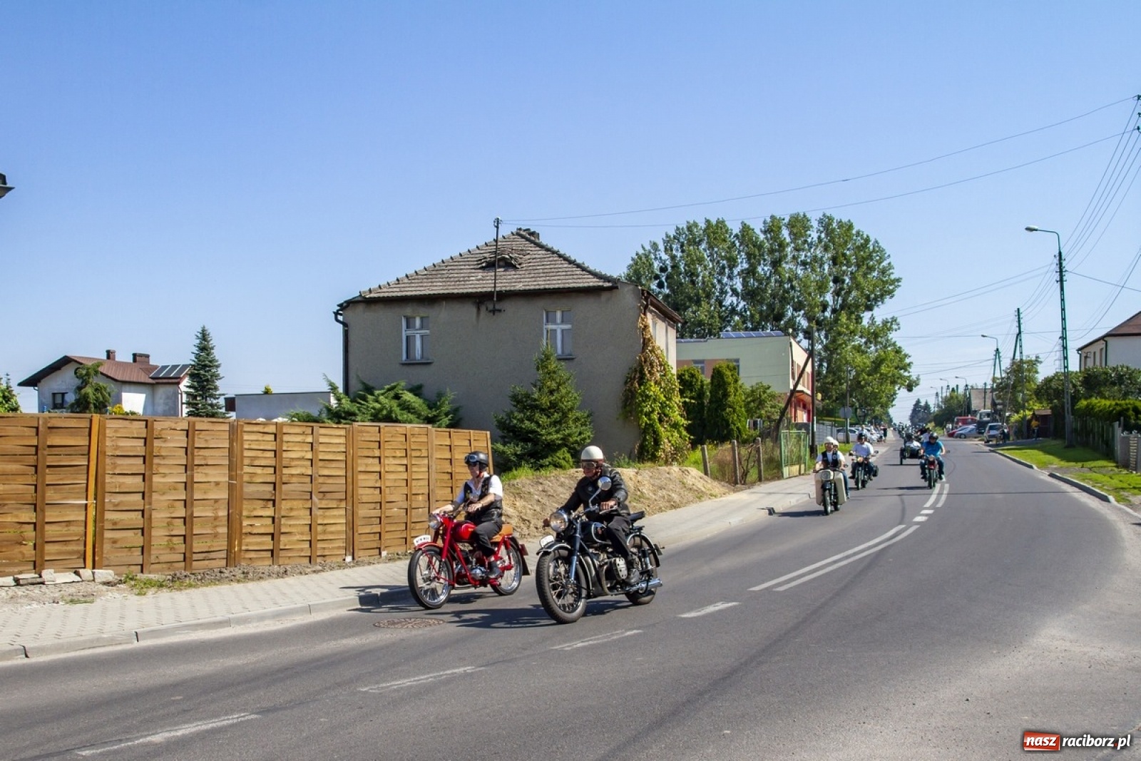 Zdjęcie w galerii na portalu naszraciborz.pl: Parada motocyklistów na pogrzebieńskim odpuście św. Krzysztofa [FOTO] wiadomości z regionu