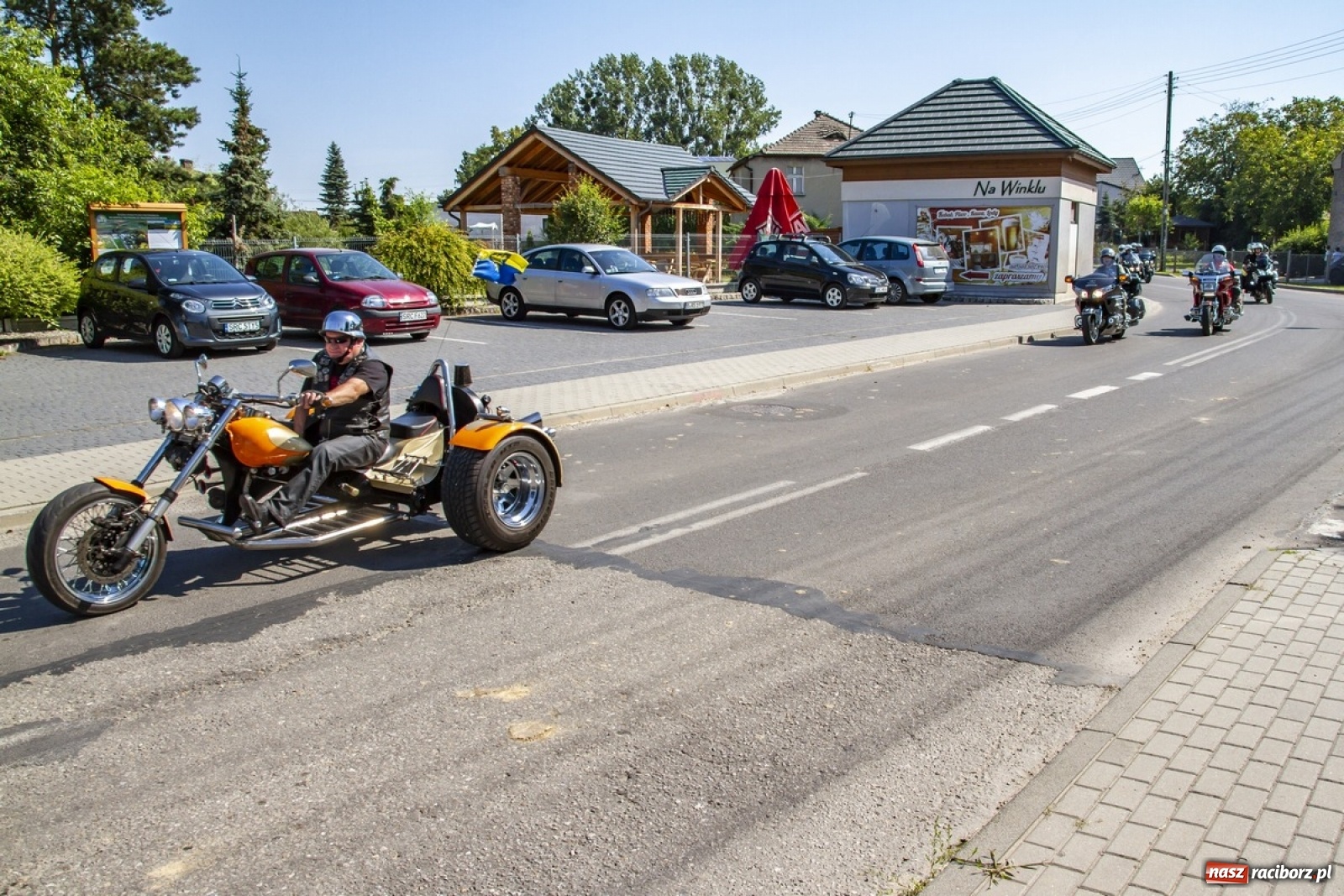 Zdjęcie w galerii na portalu naszraciborz.pl: Parada motocyklistów na pogrzebieńskim odpuście św. Krzysztofa [FOTO] wiadomości z regionu