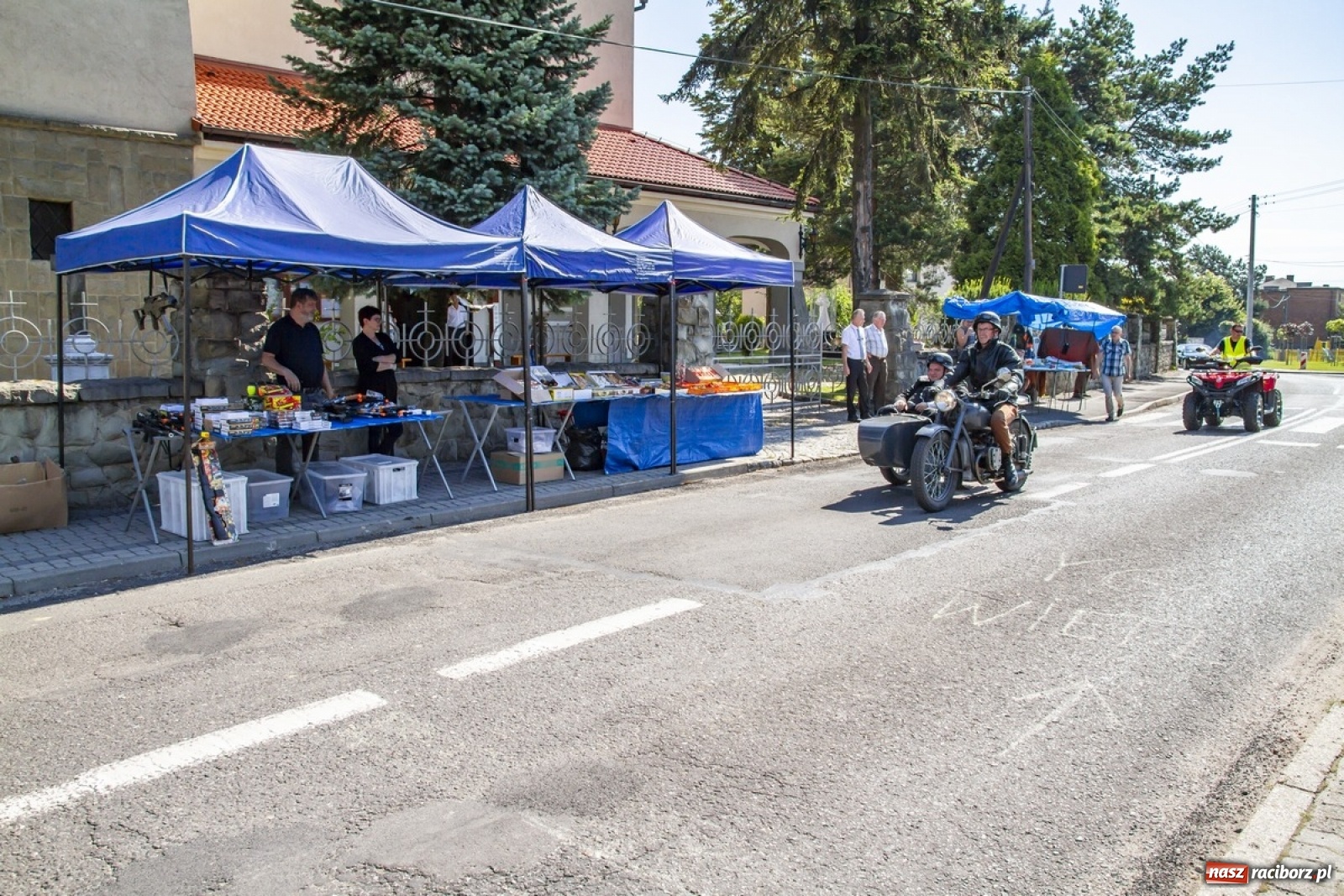 Zdjęcie w galerii na portalu naszraciborz.pl: Parada motocyklistów na pogrzebieńskim odpuście św. Krzysztofa [FOTO] wiadomości z regionu