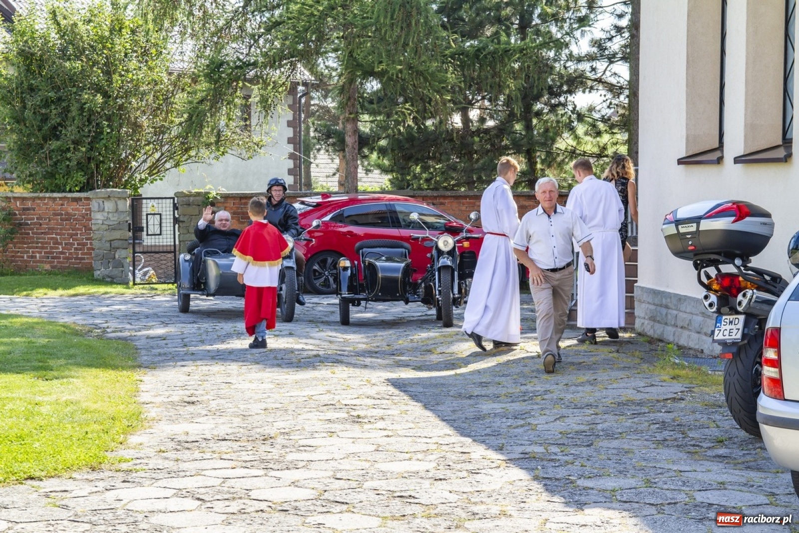 Zdjęcie w galerii na portalu naszraciborz.pl: Parada motocyklistów na pogrzebieńskim odpuście św. Krzysztofa [FOTO] wiadomości z regionu