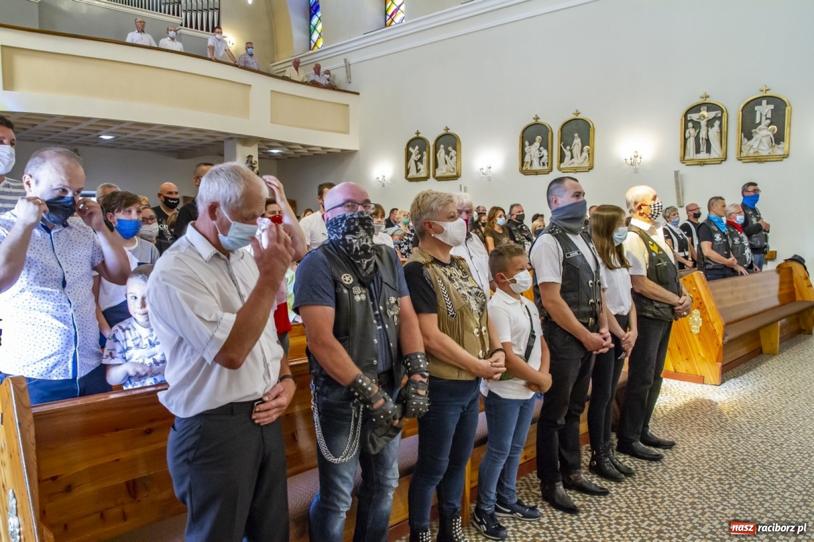 Zdjęcie w galerii na portalu naszraciborz.pl: Parada motocyklistów na pogrzebieńskim odpuście św. Krzysztofa [FOTO] wiadomości z regionu