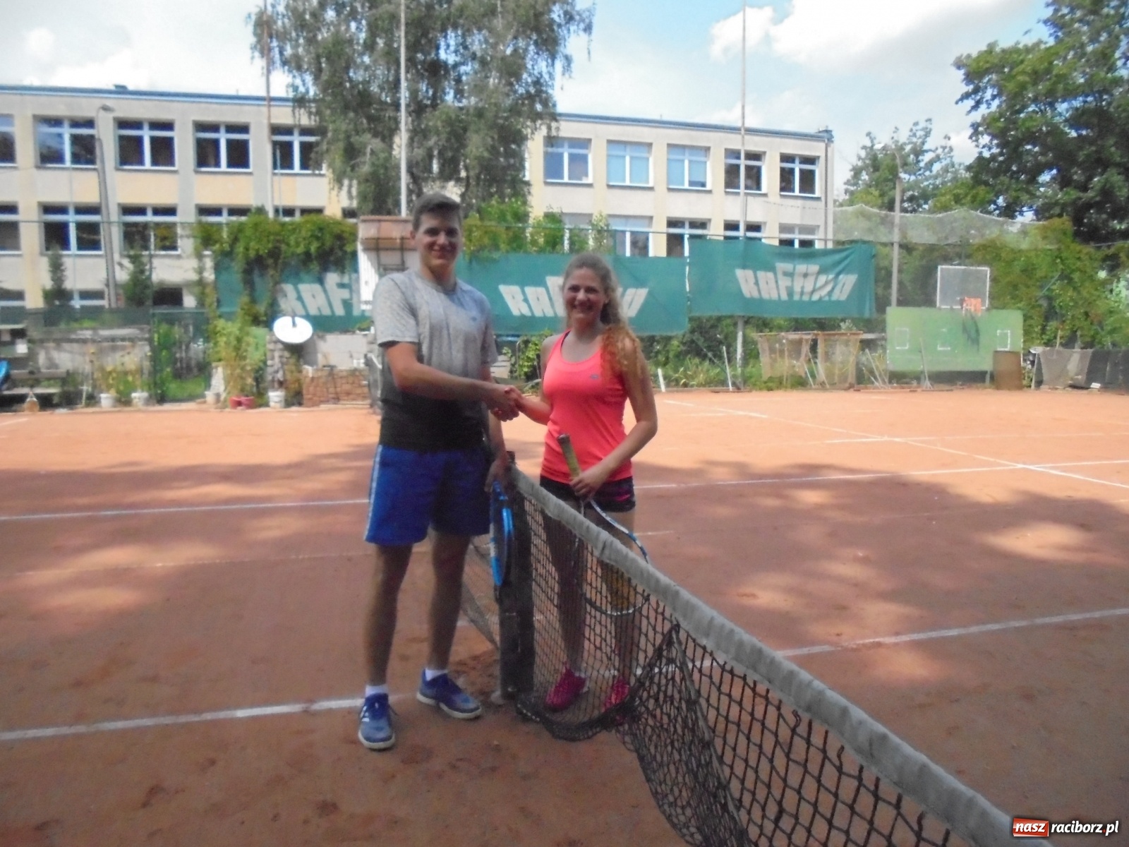 Zdjęcie w galerii na portalu naszraciborz.pl: Puchar Starosty raciborskiego dla Grzegorza Rybińskiego wiadomości z regionu