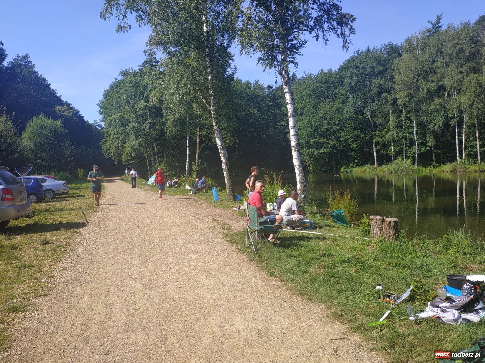 Zdjęcie w galerii na portalu naszraciborz.pl: Młodzi adepci wędkarstwa szukali złotej rybki w Oborze [FOTO] wiadomości z regionu