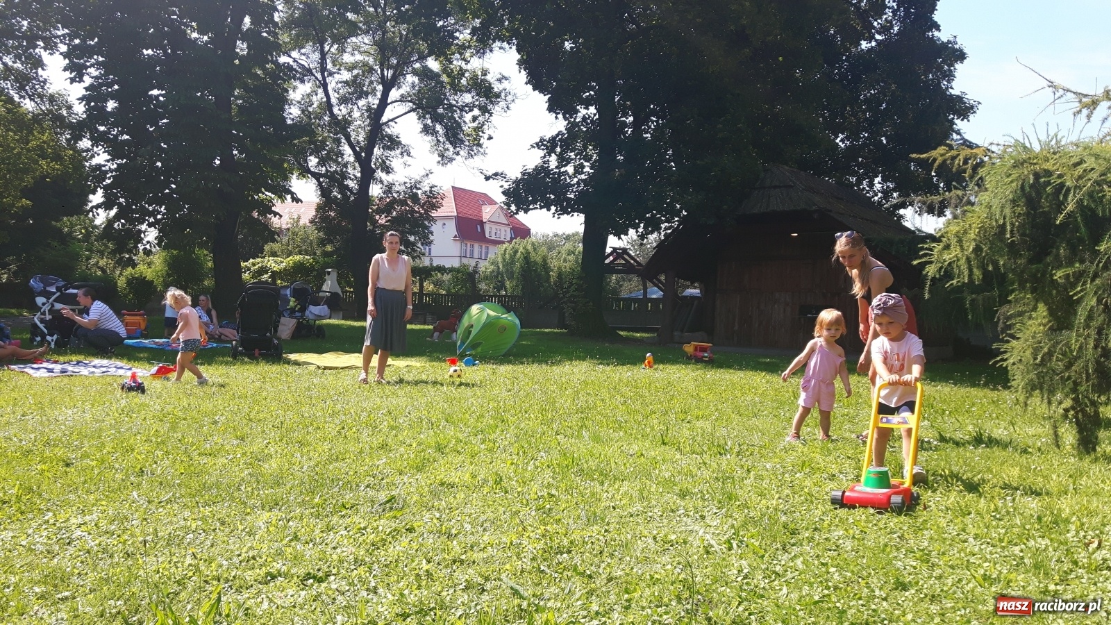 Zdjęcie w galerii na portalu naszraciborz.pl: Zakończyły się wakacje z Fiku-Miku wiadomości z regionu