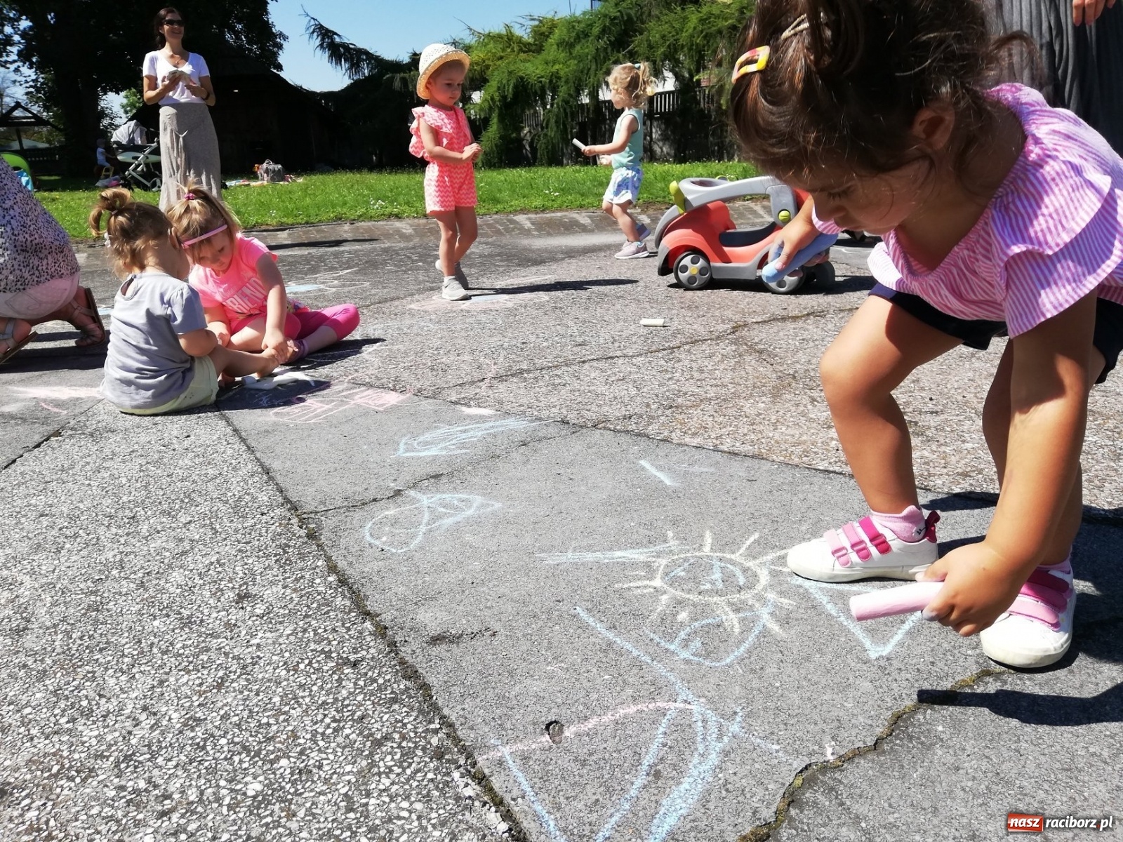 Zdjęcie w galerii na portalu naszraciborz.pl: Zakończyły się wakacje z Fiku-Miku wiadomości z regionu