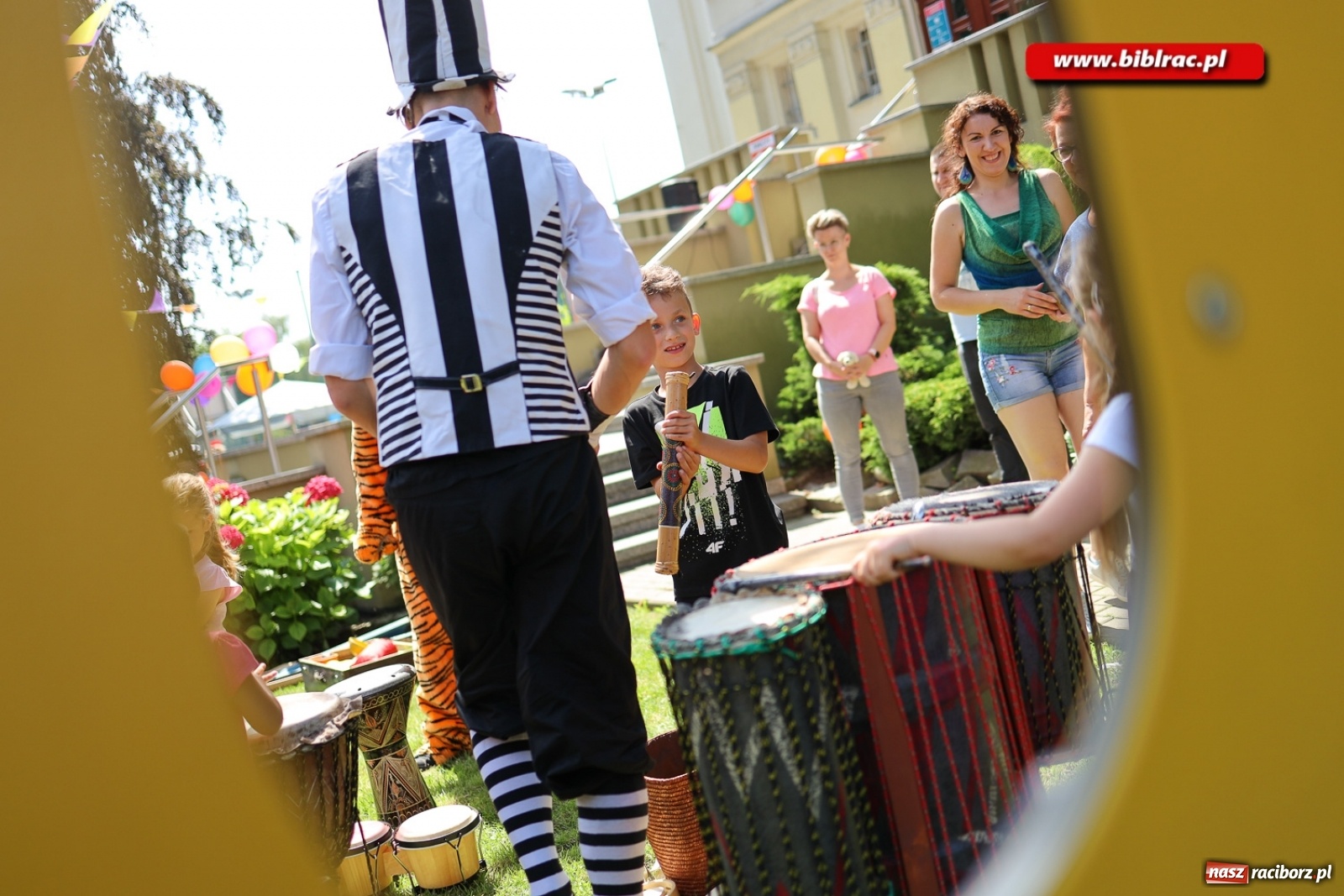Zdjęcie w galerii na portalu naszraciborz.pl: Biblioteczny piknik integracyjny pełen atrakcji [FOTO] wiadomości z regionu