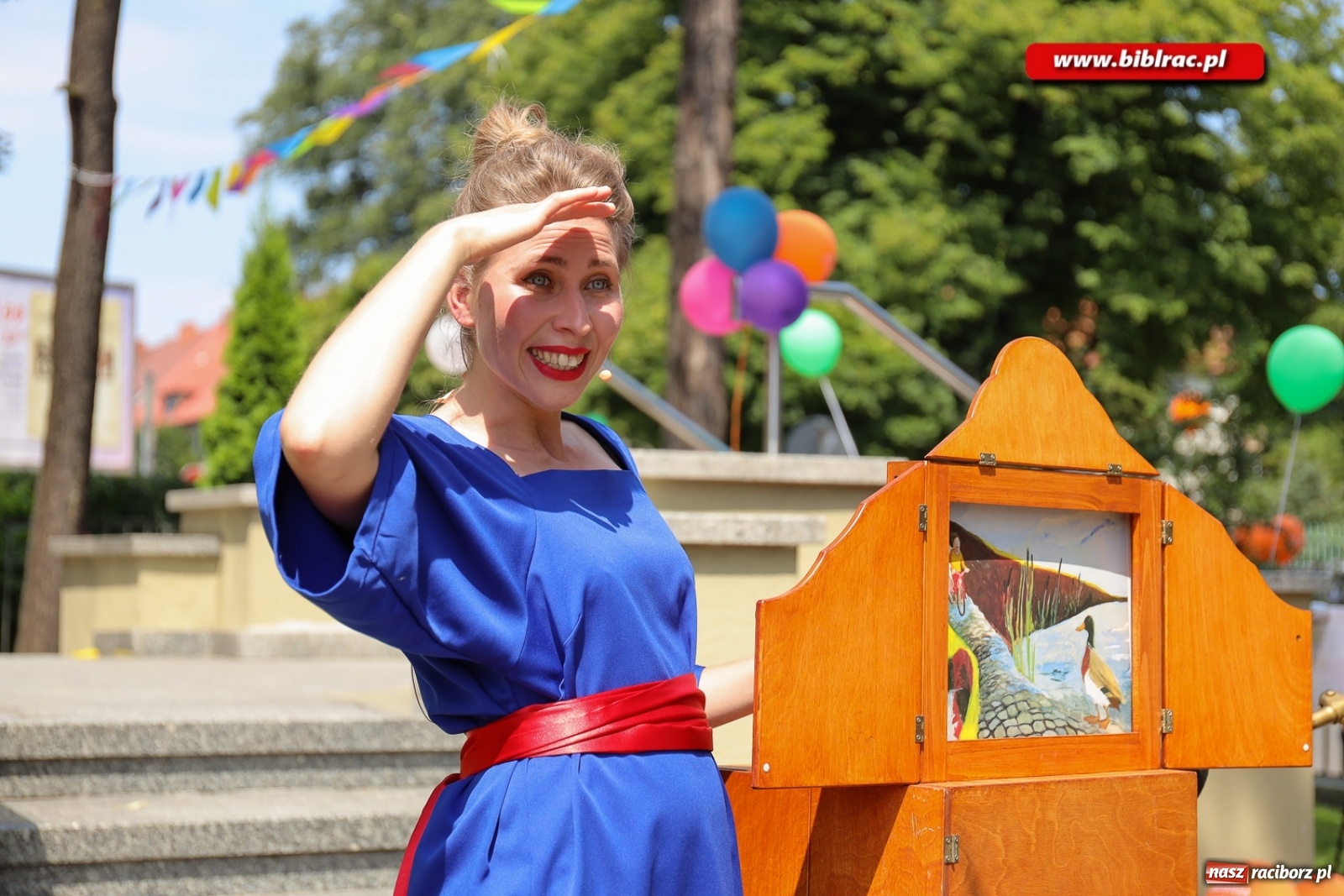 Zdjęcie w galerii na portalu naszraciborz.pl: Biblioteczny piknik integracyjny pełen atrakcji [FOTO] wiadomości z regionu