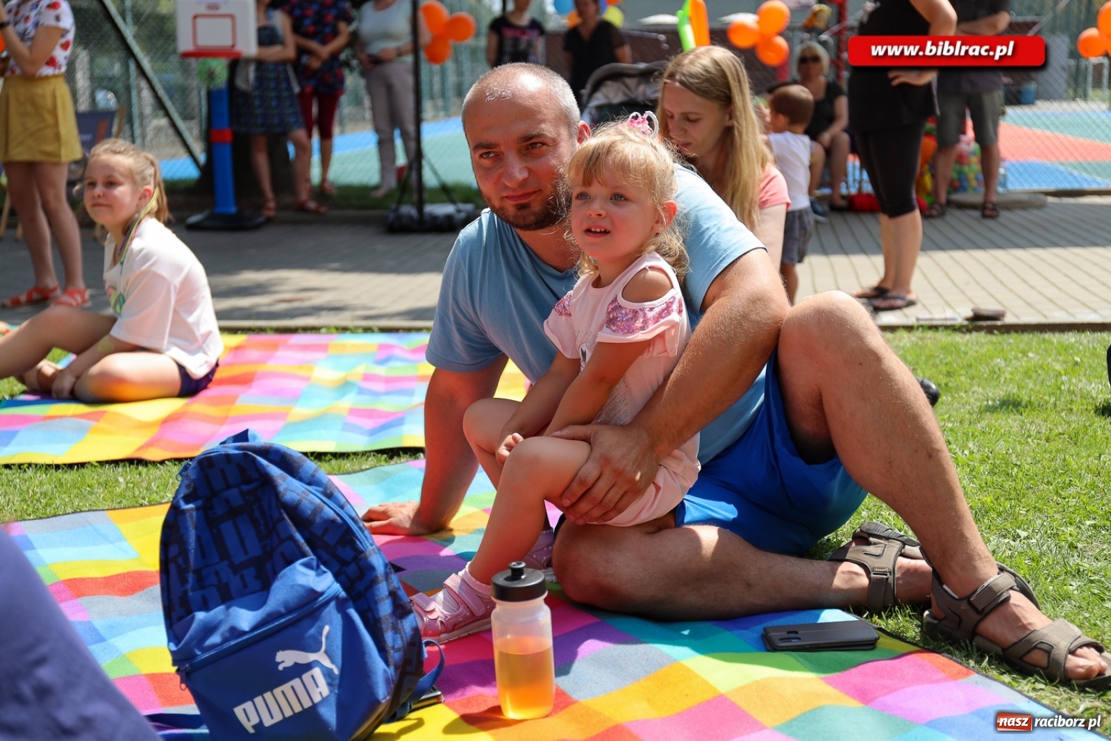Zdjęcie w galerii na portalu naszraciborz.pl: Biblioteczny piknik integracyjny pełen atrakcji [FOTO] wiadomości z regionu