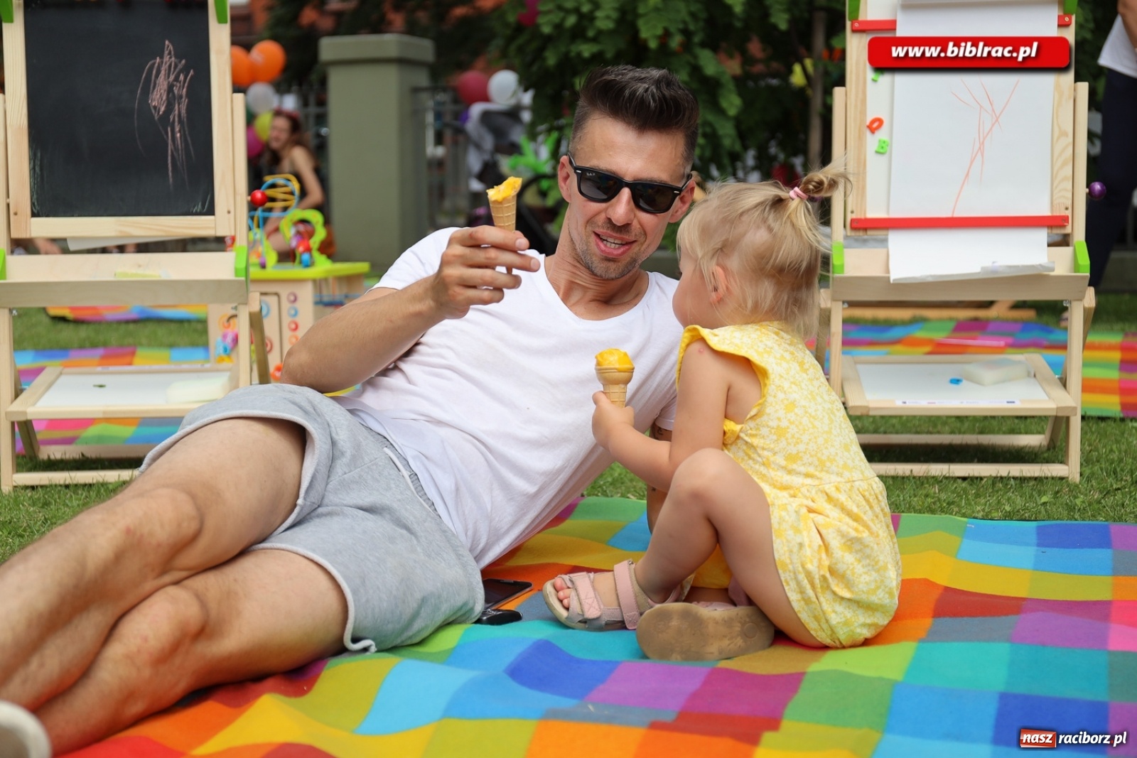 Zdjęcie w galerii na portalu naszraciborz.pl: Biblioteczny piknik integracyjny pełen atrakcji [FOTO] wiadomości z regionu