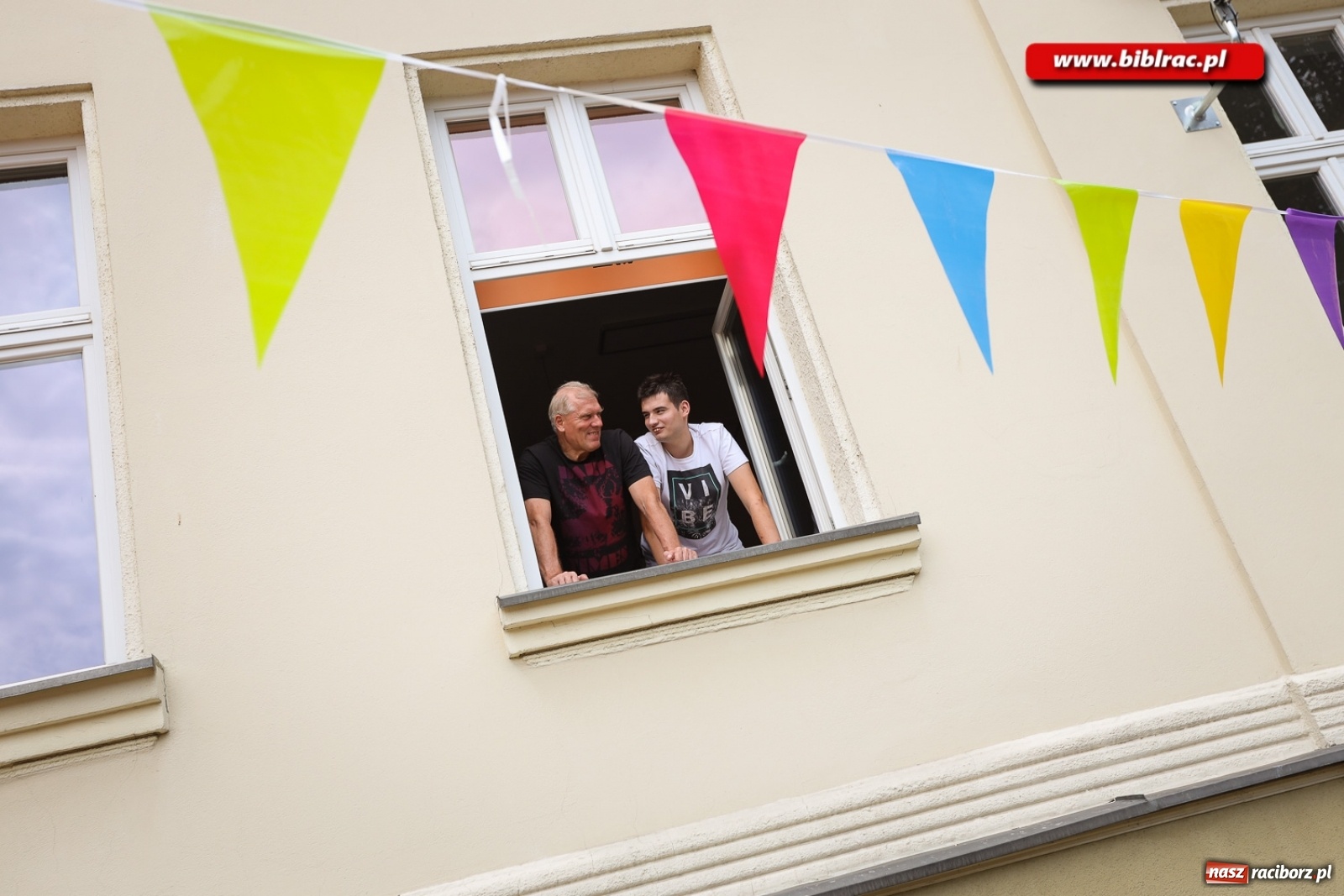Zdjęcie w galerii na portalu naszraciborz.pl: Biblioteczny piknik integracyjny pełen atrakcji [FOTO] wiadomości z regionu