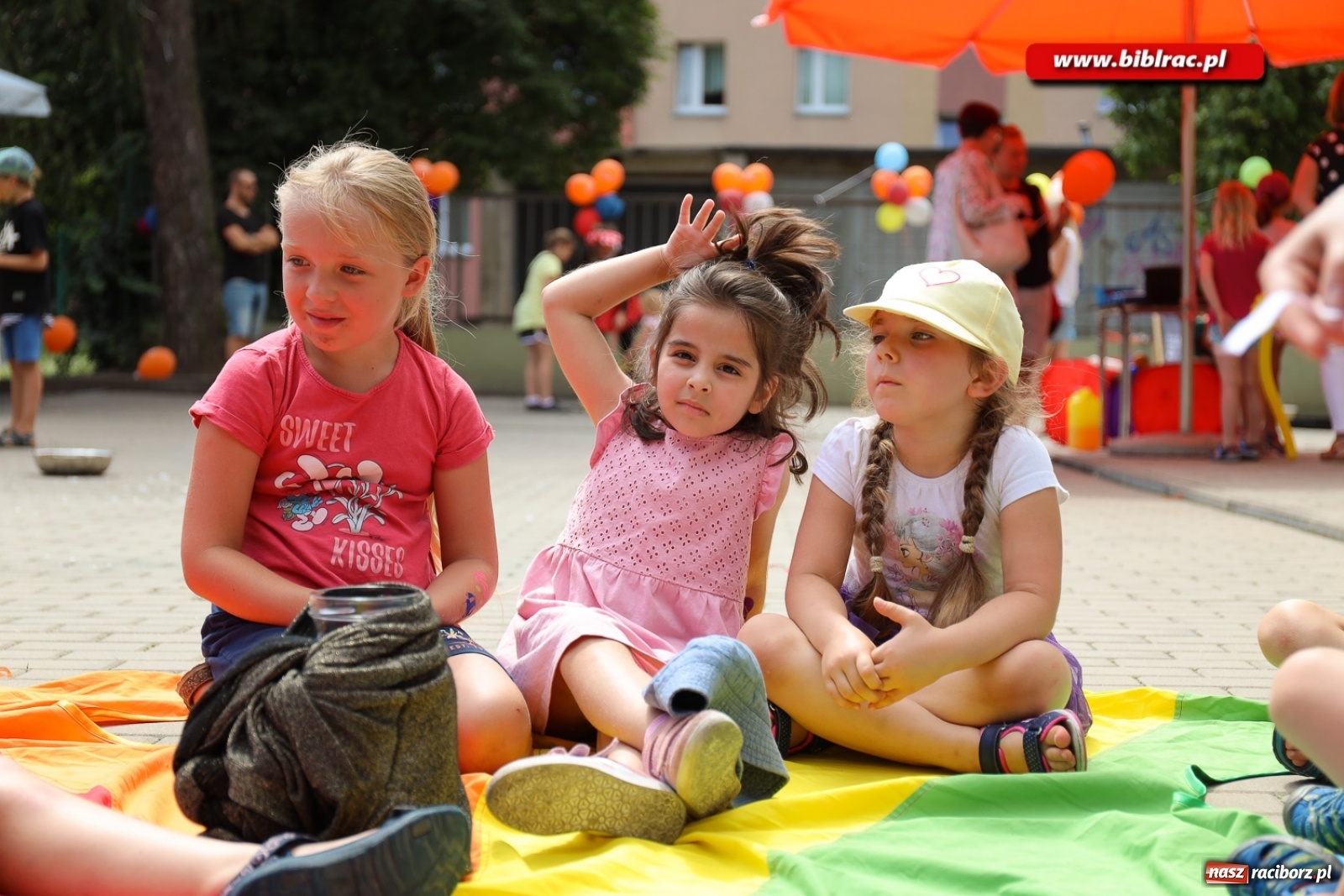 Zdjęcie w galerii na portalu naszraciborz.pl: Biblioteczny piknik integracyjny pełen atrakcji [FOTO] wiadomości z regionu
