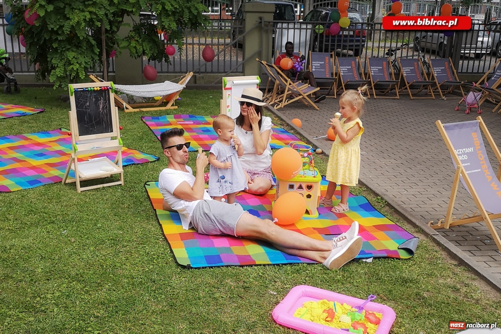 Zdjęcie w galerii na portalu naszraciborz.pl: Biblioteczny piknik integracyjny pełen atrakcji [FOTO] wiadomości z regionu