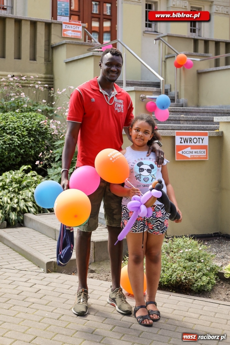 Zdjęcie w galerii na portalu naszraciborz.pl: Biblioteczny piknik integracyjny pełen atrakcji [FOTO] wiadomości z regionu