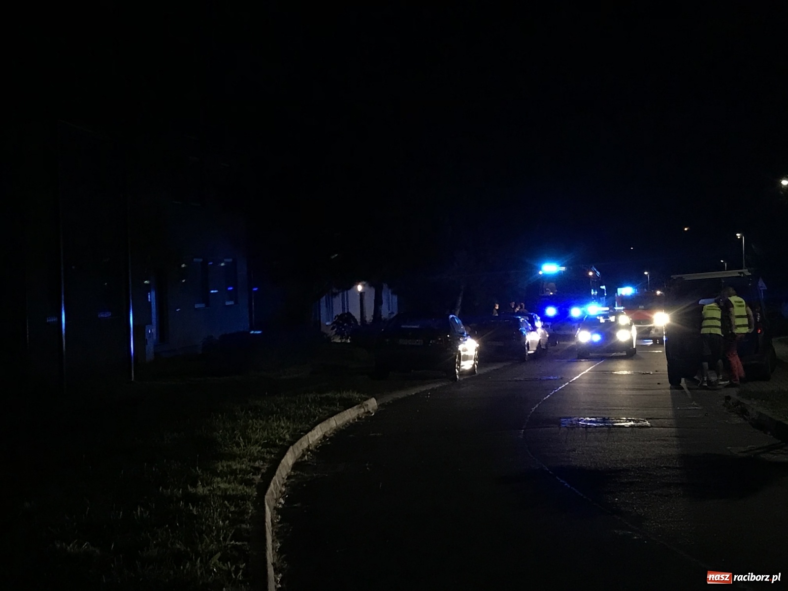 Zdjęcie w galerii na portalu naszraciborz.pl: Nocna akcja strażaków na Ocicach [FOTO] wiadomości z regionu