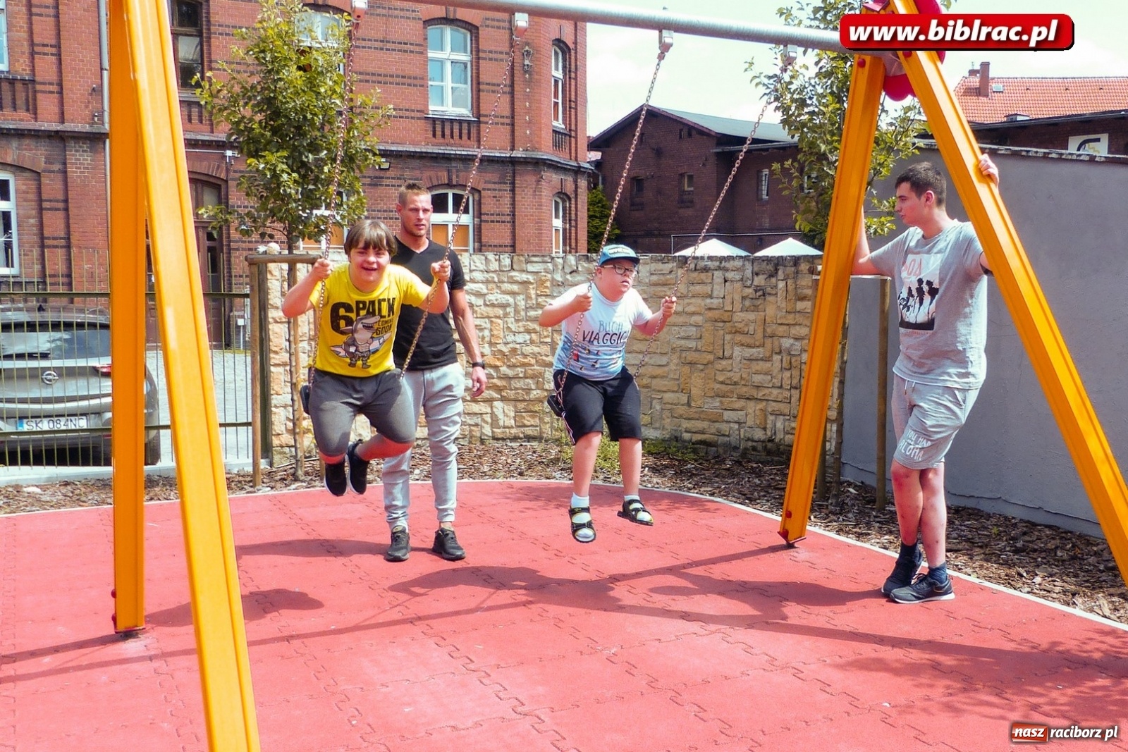 Zdjęcie w galerii na portalu naszraciborz.pl: Pełne atrakcji Lato z biblioteką dla niepełnosprawnych  wiadomości z regionu