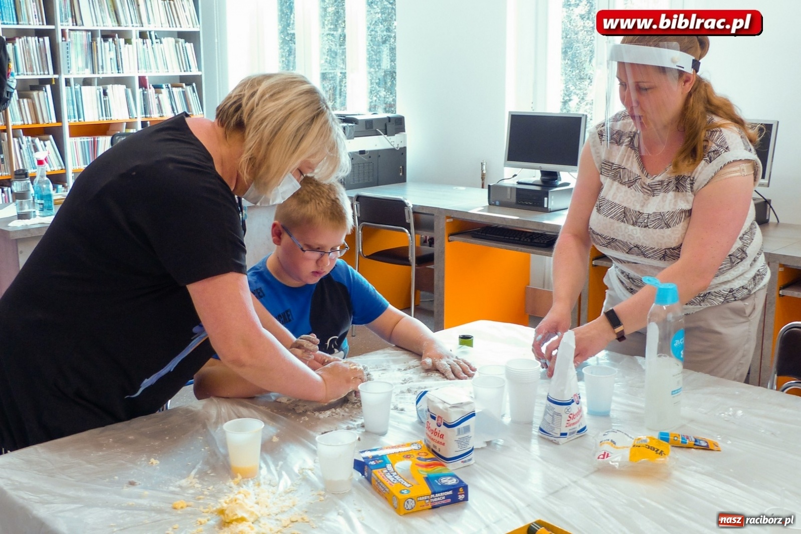 Zdjęcie w galerii na portalu naszraciborz.pl: Pełne atrakcji Lato z biblioteką dla niepełnosprawnych  wiadomości z regionu