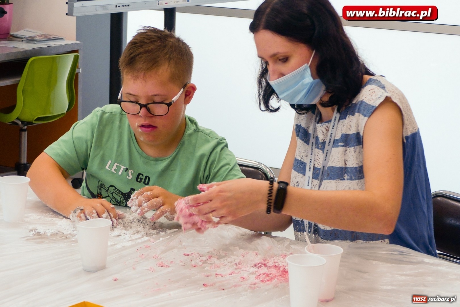 Zdjęcie w galerii na portalu naszraciborz.pl: Pełne atrakcji Lato z biblioteką dla niepełnosprawnych  wiadomości z regionu