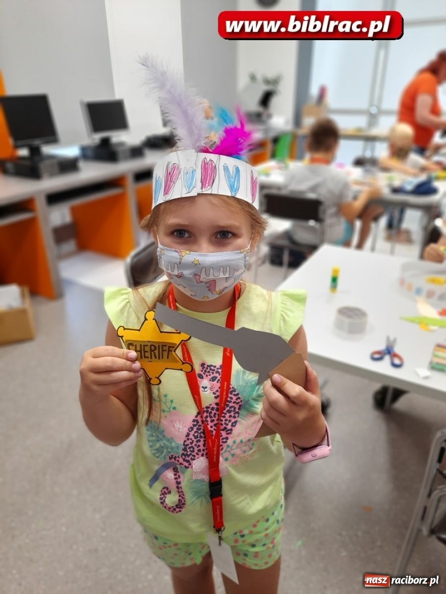 Zdjęcie w galerii na portalu naszraciborz.pl: Wakacje z Mikołajkiem w raciborskiej bibliotece wiadomości z regionu