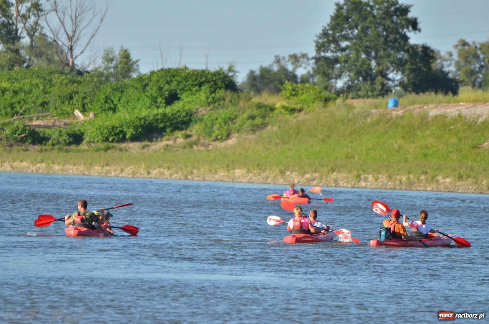 Zdjęcie w galerii na portalu naszraciborz.pl: OSiR zaprasza na kolejny spływ odrzański  wiadomości z regionu
