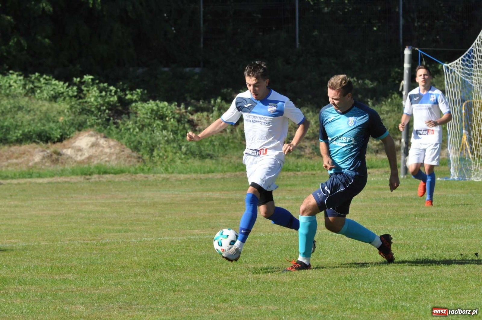Zdjęcie w galerii na portalu naszraciborz.pl: Derby powiatu. Unia Racibórz poległa w Nędzy [FOTO] wiadomości z regionu