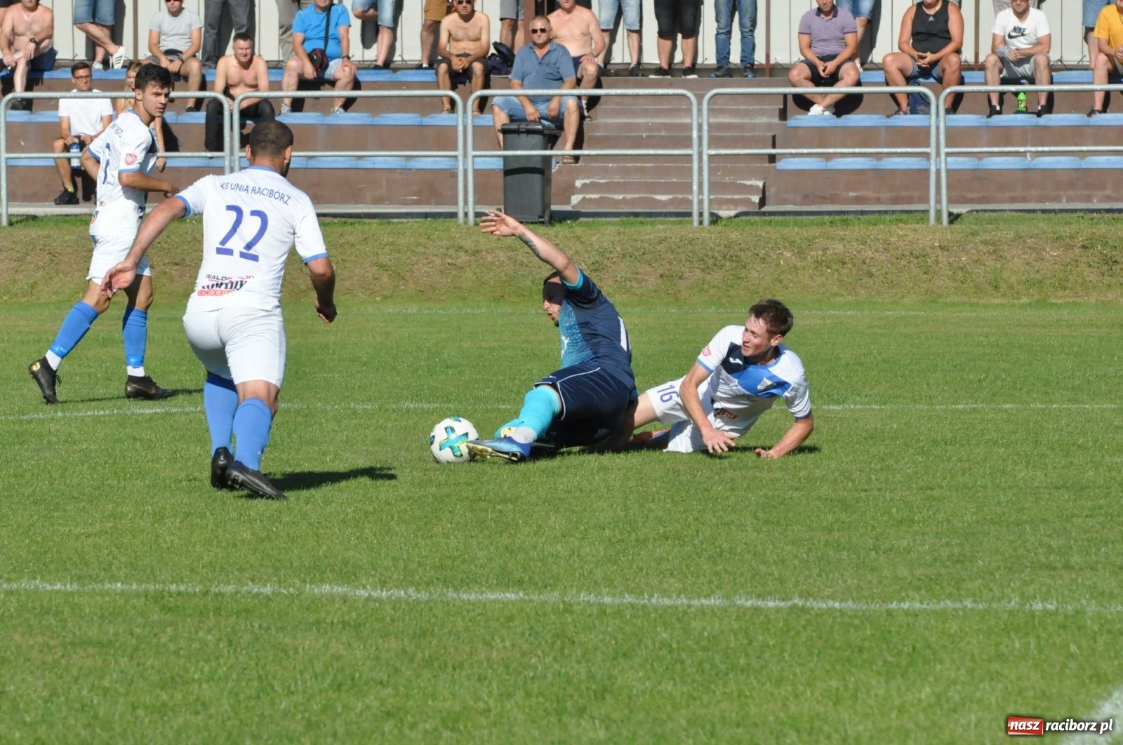 Zdjęcie w galerii na portalu naszraciborz.pl: Derby powiatu. Unia Racibórz poległa w Nędzy [FOTO] wiadomości z regionu
