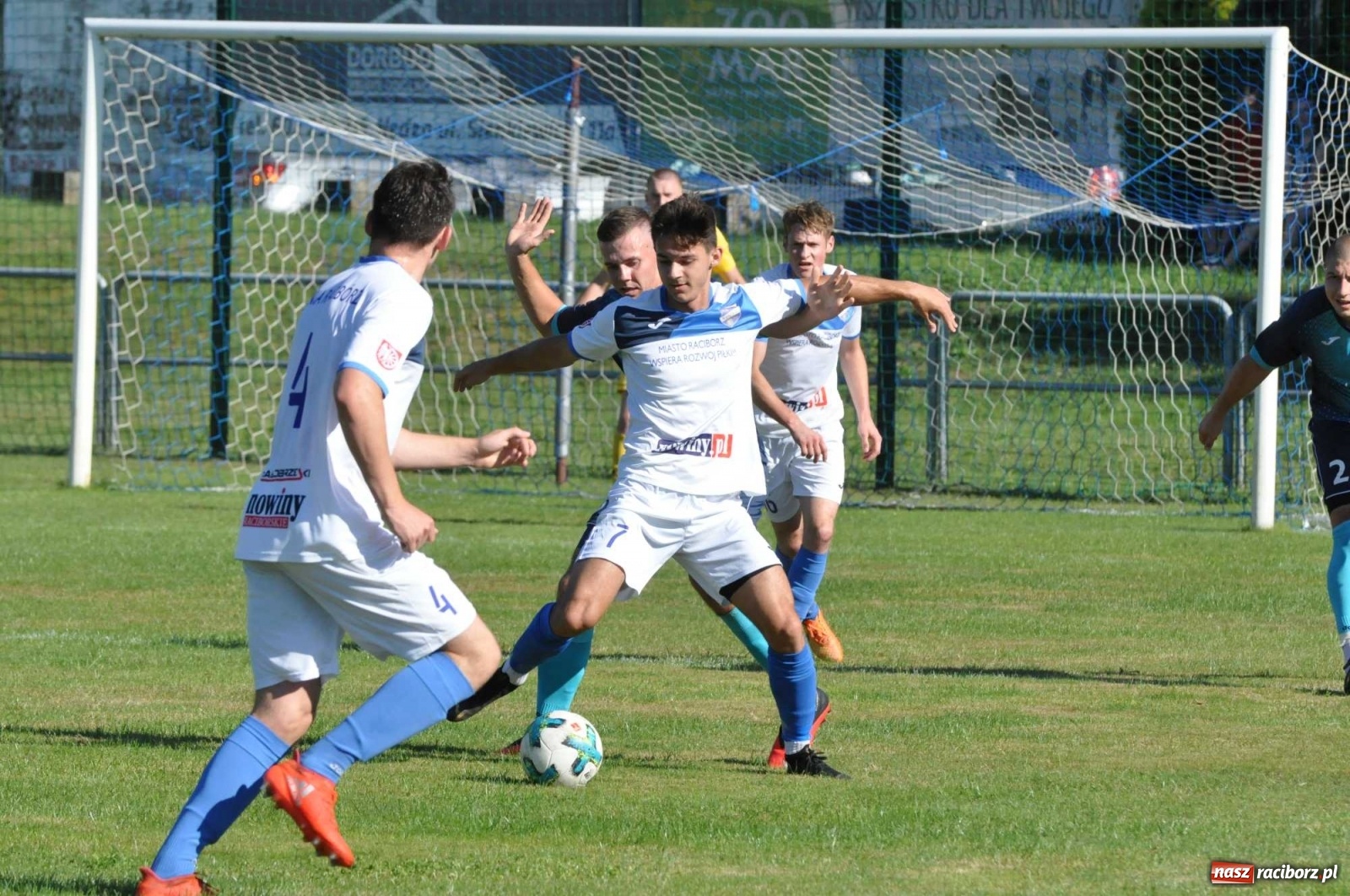 Zdjęcie w galerii na portalu naszraciborz.pl: Derby powiatu. Unia Racibórz poległa w Nędzy [FOTO] wiadomości z regionu