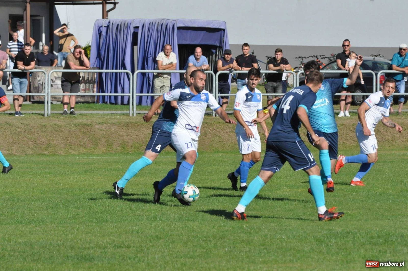 Zdjęcie w galerii na portalu naszraciborz.pl: Derby powiatu. Unia Racibórz poległa w Nędzy [FOTO] wiadomości z regionu