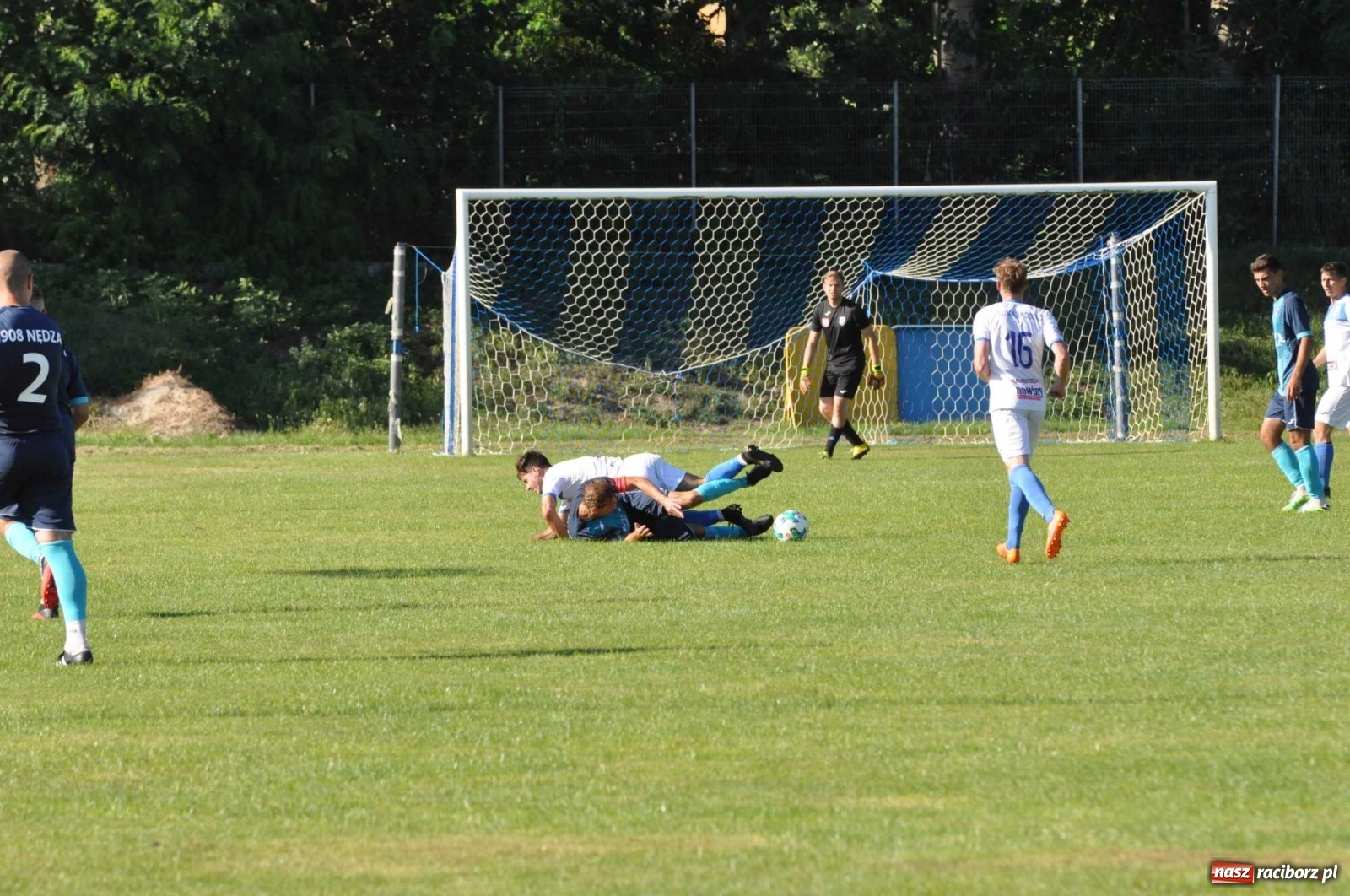 Zdjęcie w galerii na portalu naszraciborz.pl: Derby powiatu. Unia Racibórz poległa w Nędzy [FOTO] wiadomości z regionu