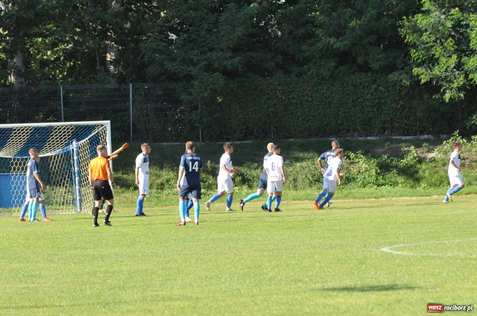 Zdjęcie w galerii na portalu naszraciborz.pl: Derby powiatu. Unia Racibórz poległa w Nędzy [FOTO] wiadomości z regionu