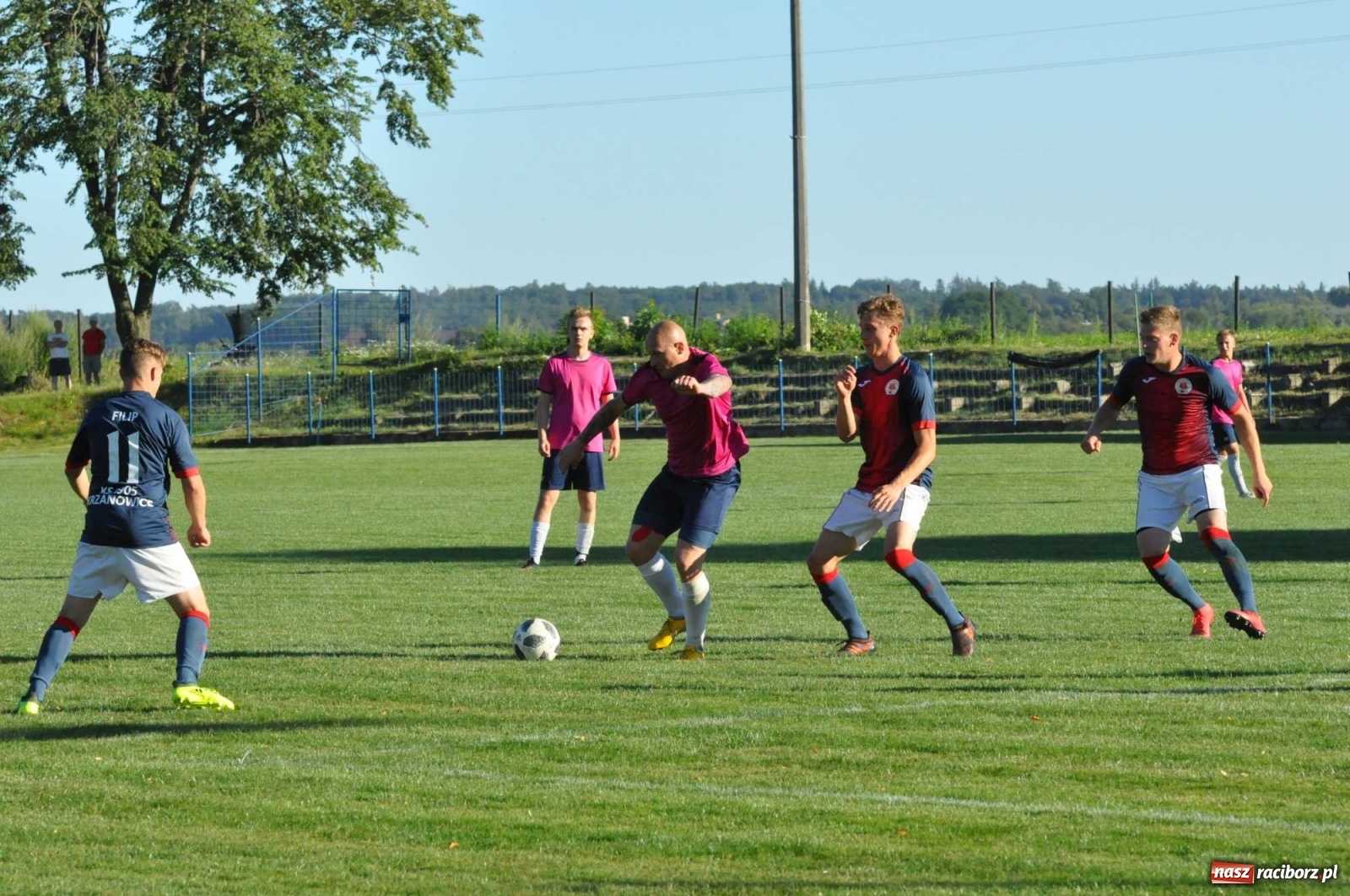 Zdjęcie w galerii na portalu naszraciborz.pl: Z piekła do nieba. Piłkarski thriller w Krzanowicach [FOTO] wiadomości z regionu