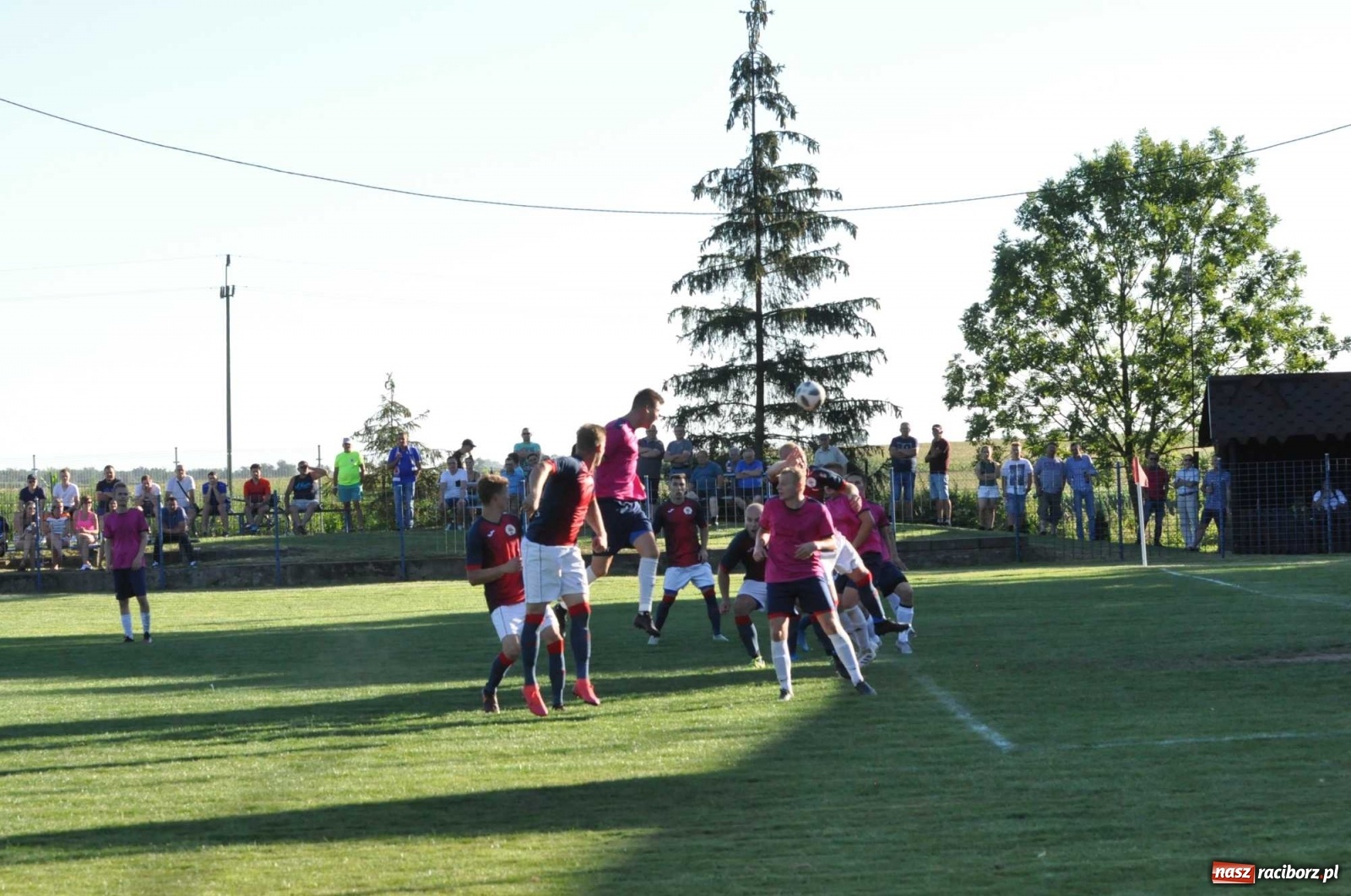 Zdjęcie w galerii na portalu naszraciborz.pl: Z piekła do nieba. Piłkarski thriller w Krzanowicach [FOTO] wiadomości z regionu