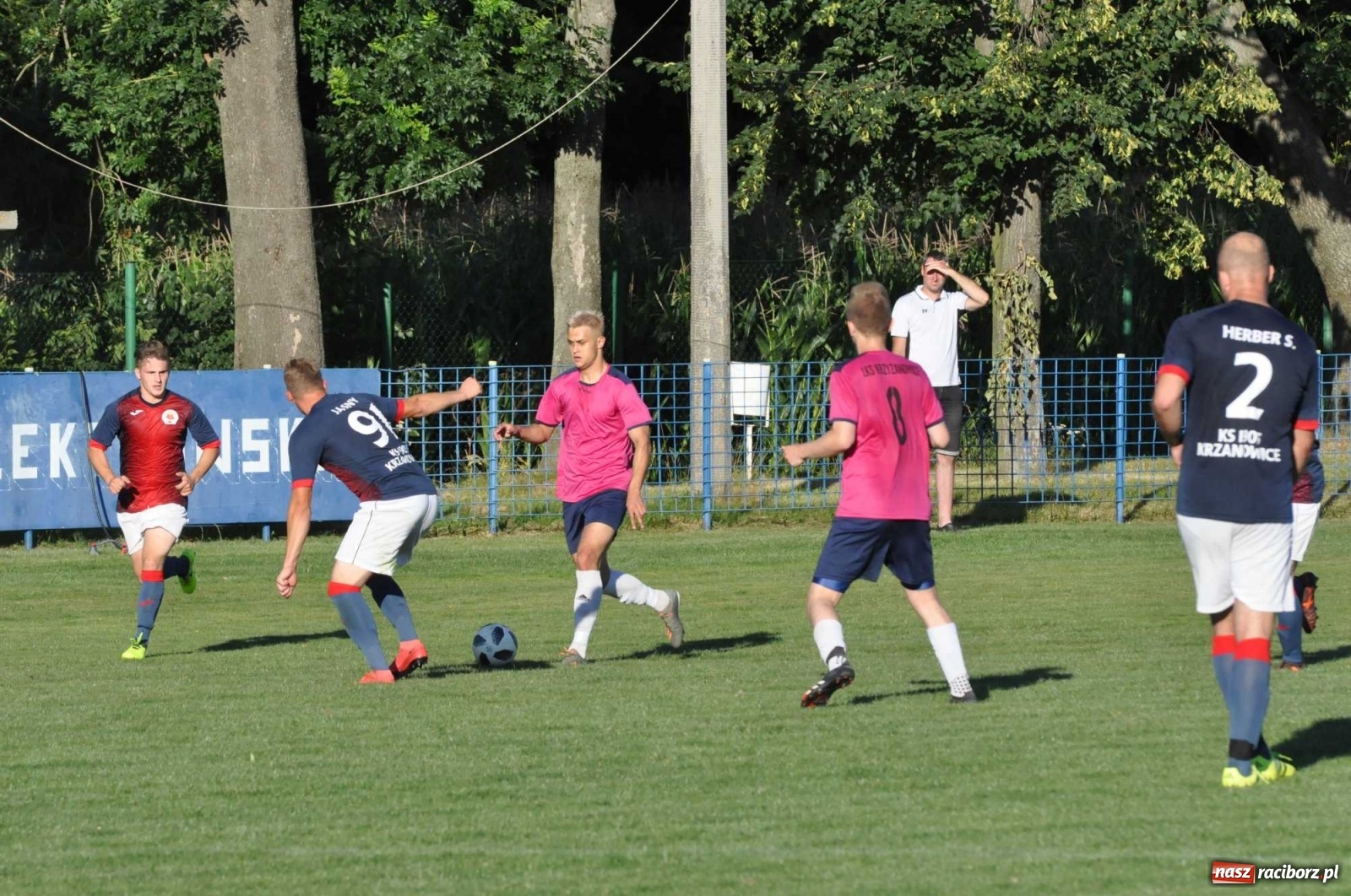 Zdjęcie w galerii na portalu naszraciborz.pl: Z piekła do nieba. Piłkarski thriller w Krzanowicach [FOTO] wiadomości z regionu