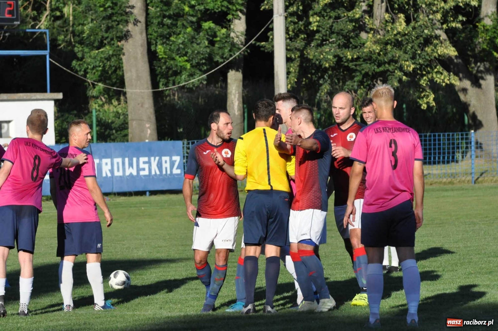 Zdjęcie w galerii na portalu naszraciborz.pl: Z piekła do nieba. Piłkarski thriller w Krzanowicach [FOTO] wiadomości z regionu