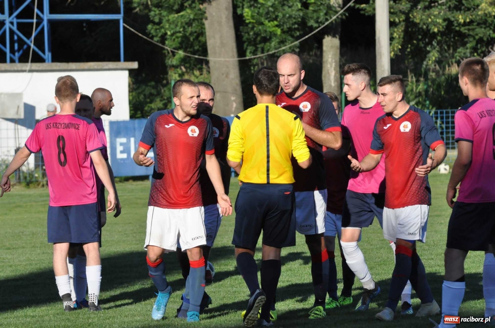 Zdjęcie w galerii na portalu naszraciborz.pl: Z piekła do nieba. Piłkarski thriller w Krzanowicach [FOTO] wiadomości z regionu