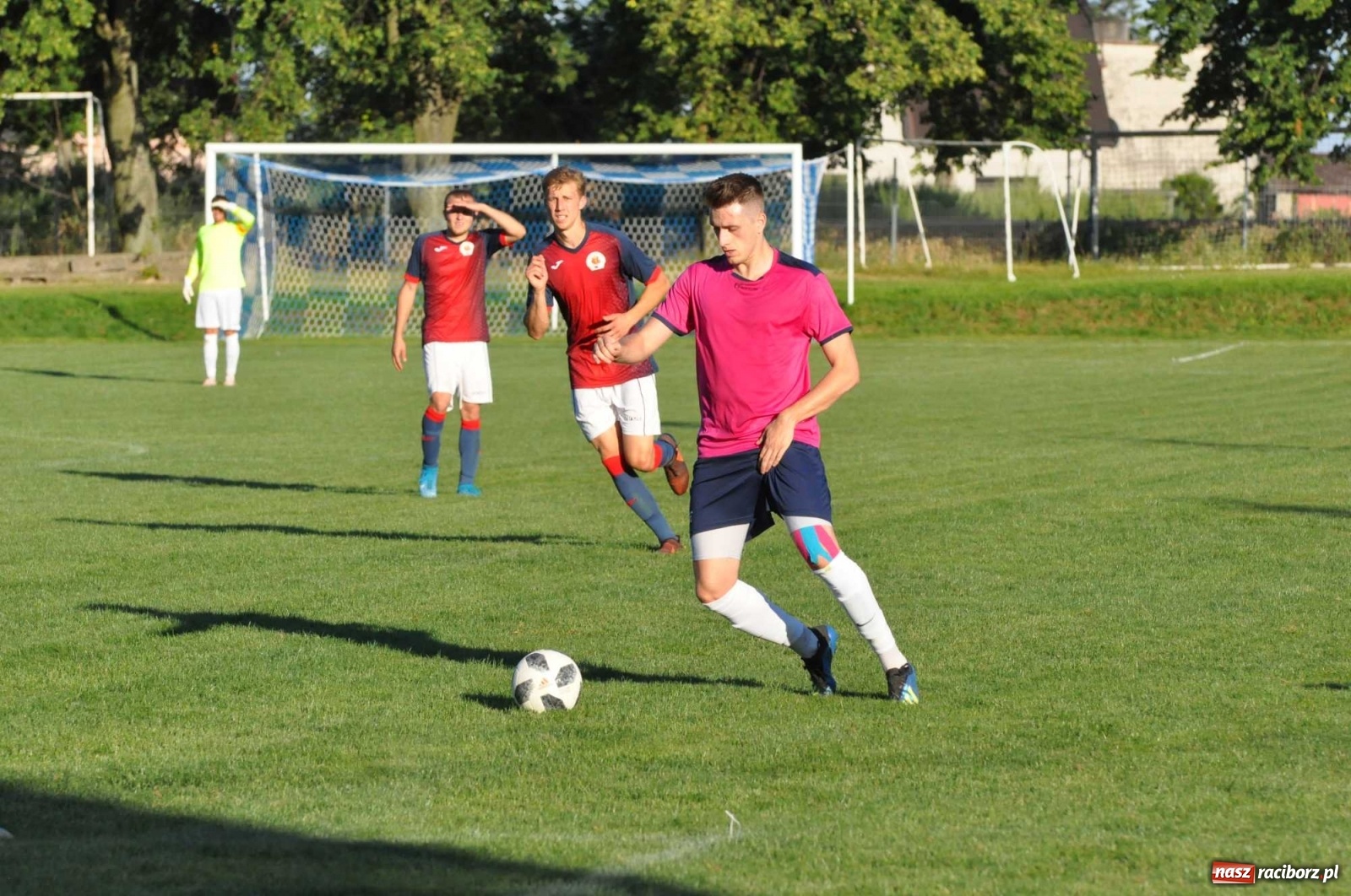 Zdjęcie w galerii na portalu naszraciborz.pl: Z piekła do nieba. Piłkarski thriller w Krzanowicach [FOTO] wiadomości z regionu