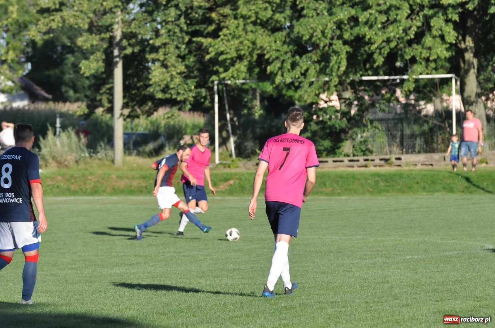 Zdjęcie w galerii na portalu naszraciborz.pl: Z piekła do nieba. Piłkarski thriller w Krzanowicach [FOTO] wiadomości z regionu