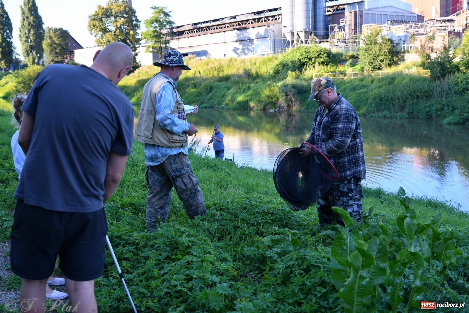 Zdjęcie w galerii na portalu naszraciborz.pl: Zawody wędkarskie Odra 2020 za nami [FOTO] wiadomości z regionu