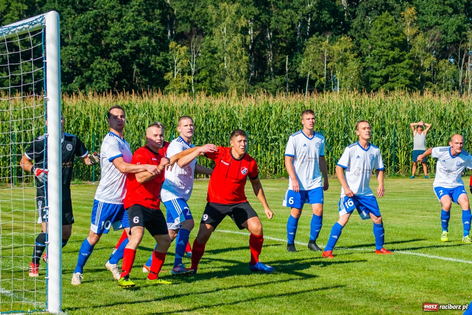 Zdjęcie w galerii na portalu naszraciborz.pl: Udana inauguracja w Markowicach. Prezes Cyran niczym jasnowidz [FOTO] wiadomości z regionu