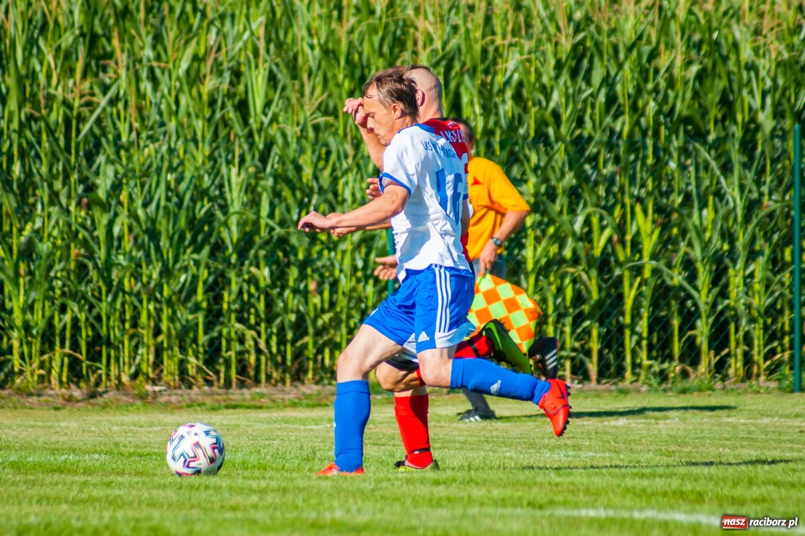 Zdjęcie w galerii na portalu naszraciborz.pl: Udana inauguracja w Markowicach. Prezes Cyran niczym jasnowidz [FOTO] wiadomości z regionu