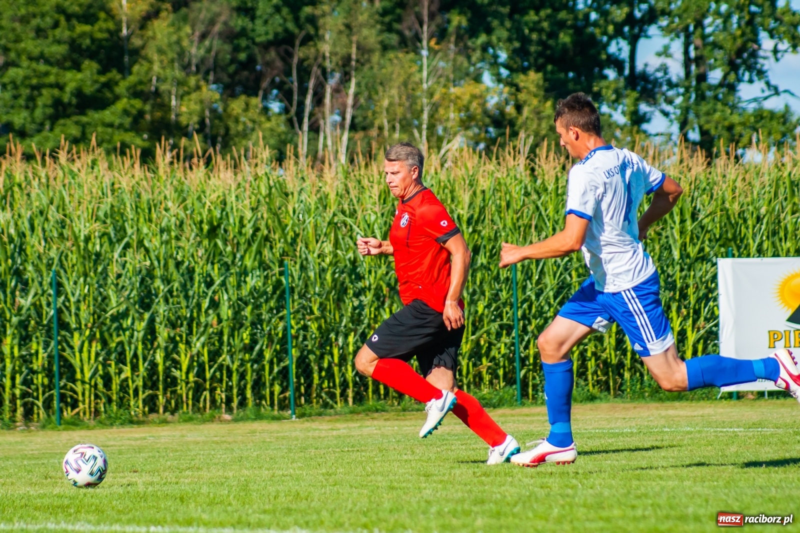 Zdjęcie w galerii na portalu naszraciborz.pl: Udana inauguracja w Markowicach. Prezes Cyran niczym jasnowidz [FOTO] wiadomości z regionu