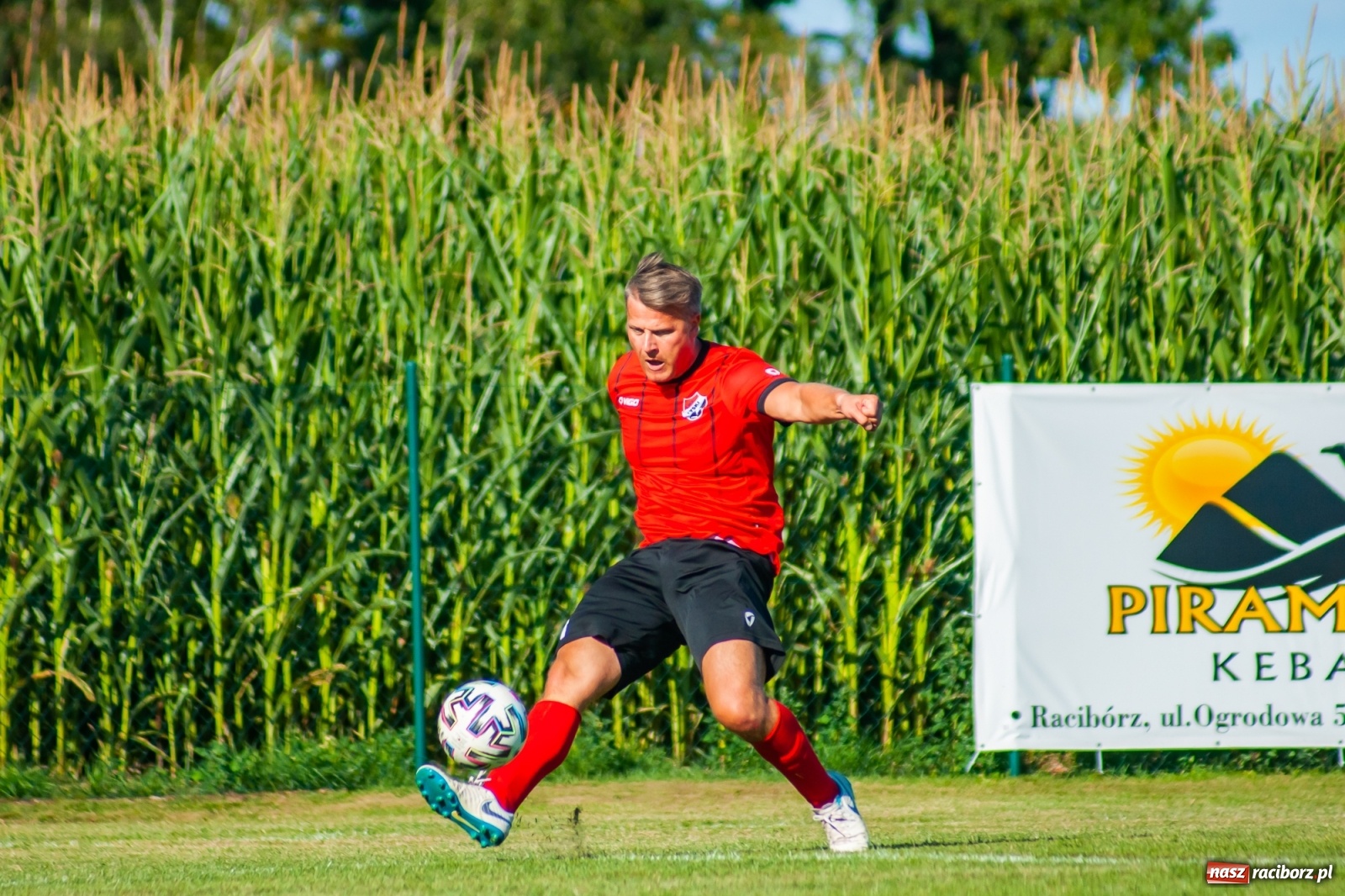 Zdjęcie w galerii na portalu naszraciborz.pl: Udana inauguracja w Markowicach. Prezes Cyran niczym jasnowidz [FOTO] wiadomości z regionu