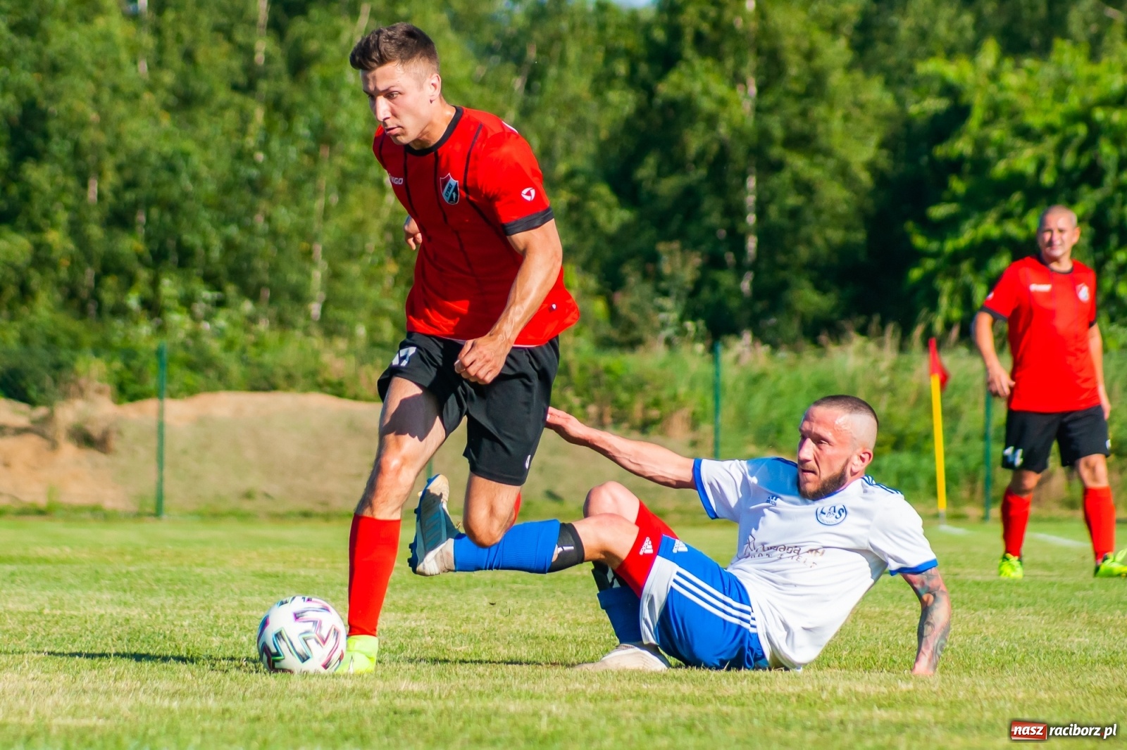 Zdjęcie w galerii na portalu naszraciborz.pl: Udana inauguracja w Markowicach. Prezes Cyran niczym jasnowidz [FOTO] wiadomości z regionu